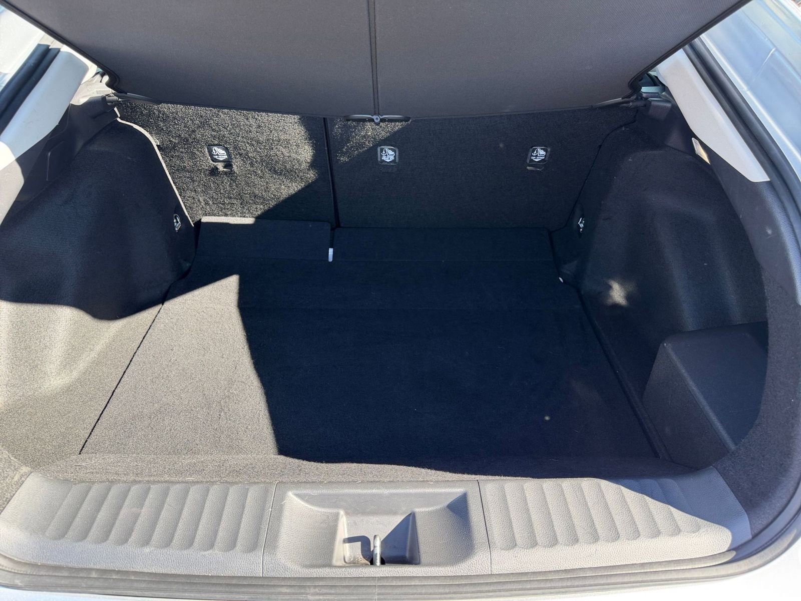 Thumbnail: 2025 Toyota Prius - 29