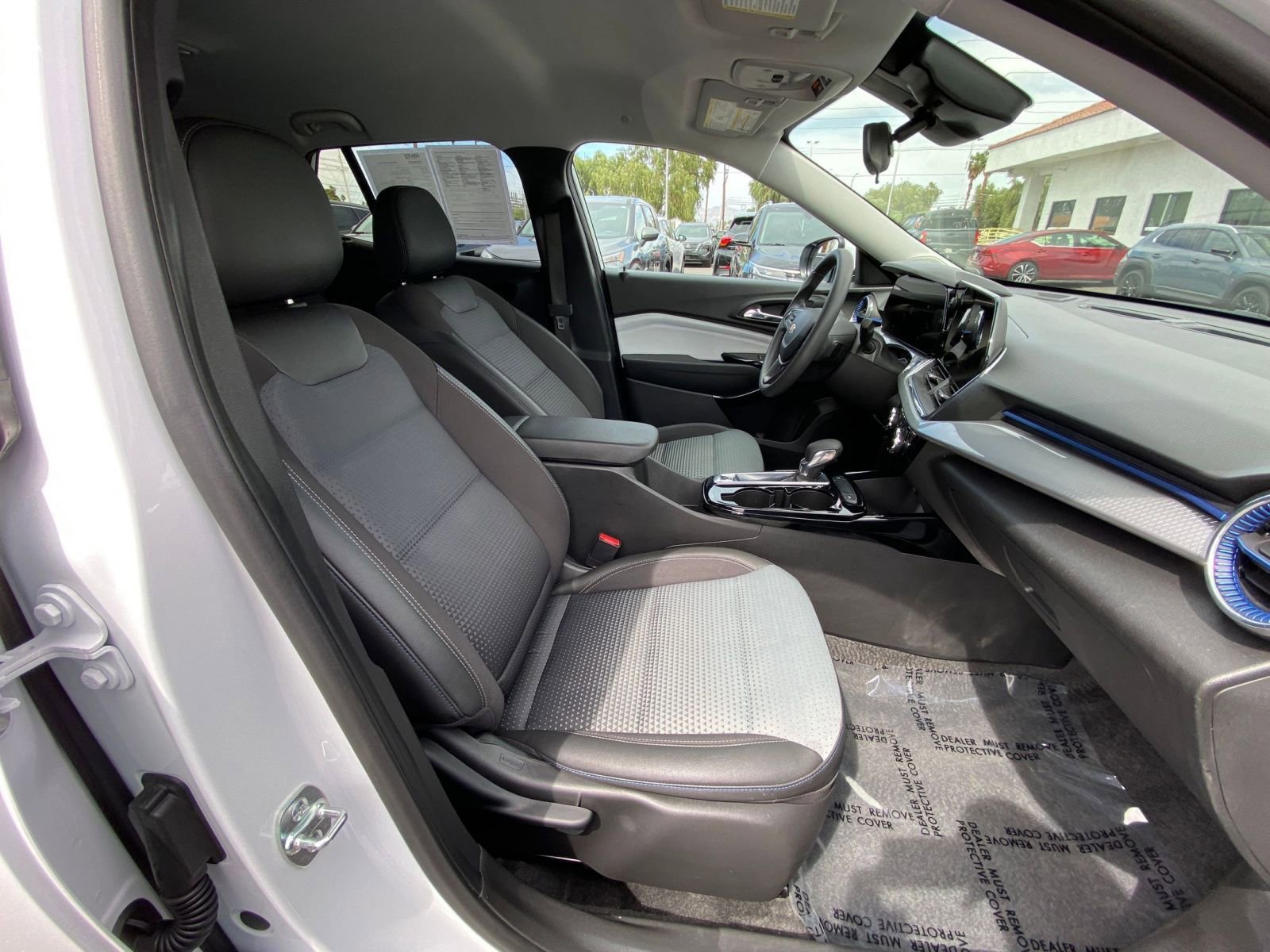 Thumbnail: 2025 Chevrolet Trax - 25