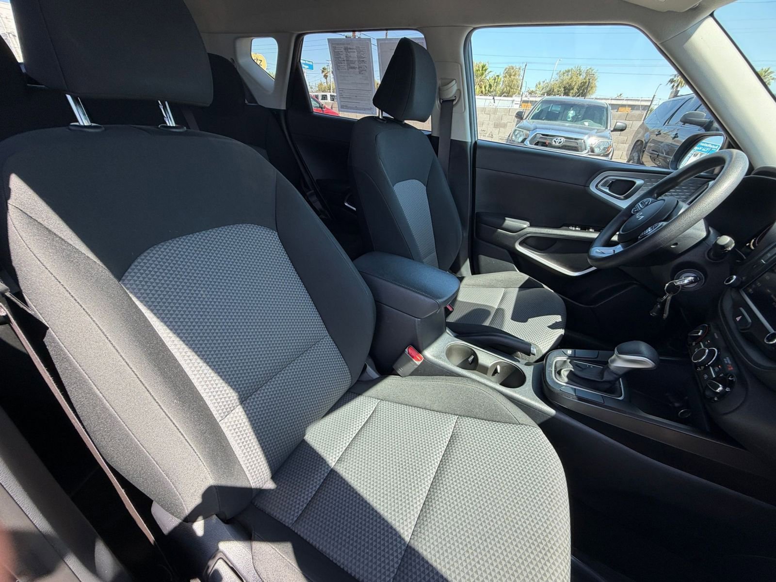 Thumbnail: 2023 Kia Soul - 34