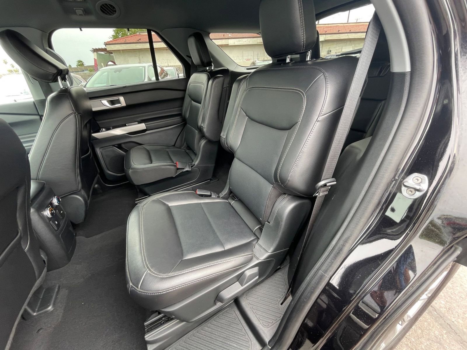 Thumbnail: 2024 Ford Explorer - 25