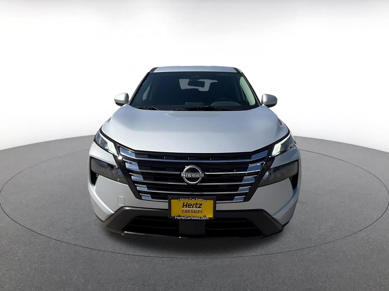 Thumbnail: 2025 Nissan Rogue - 4