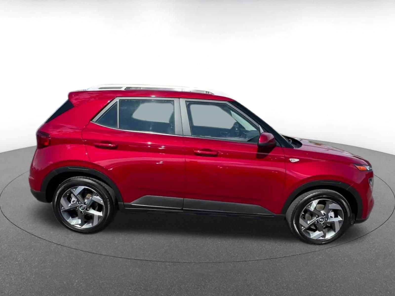 Thumbnail: 2025 Hyundai Venue - 16