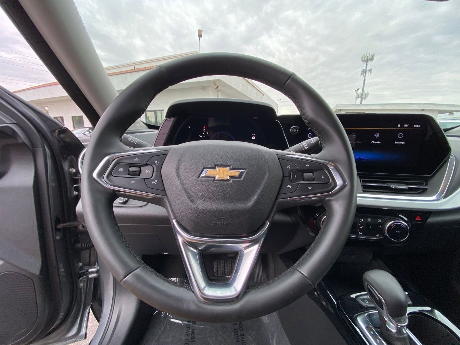 Thumbnail: 2025 Chevrolet Trax - 28