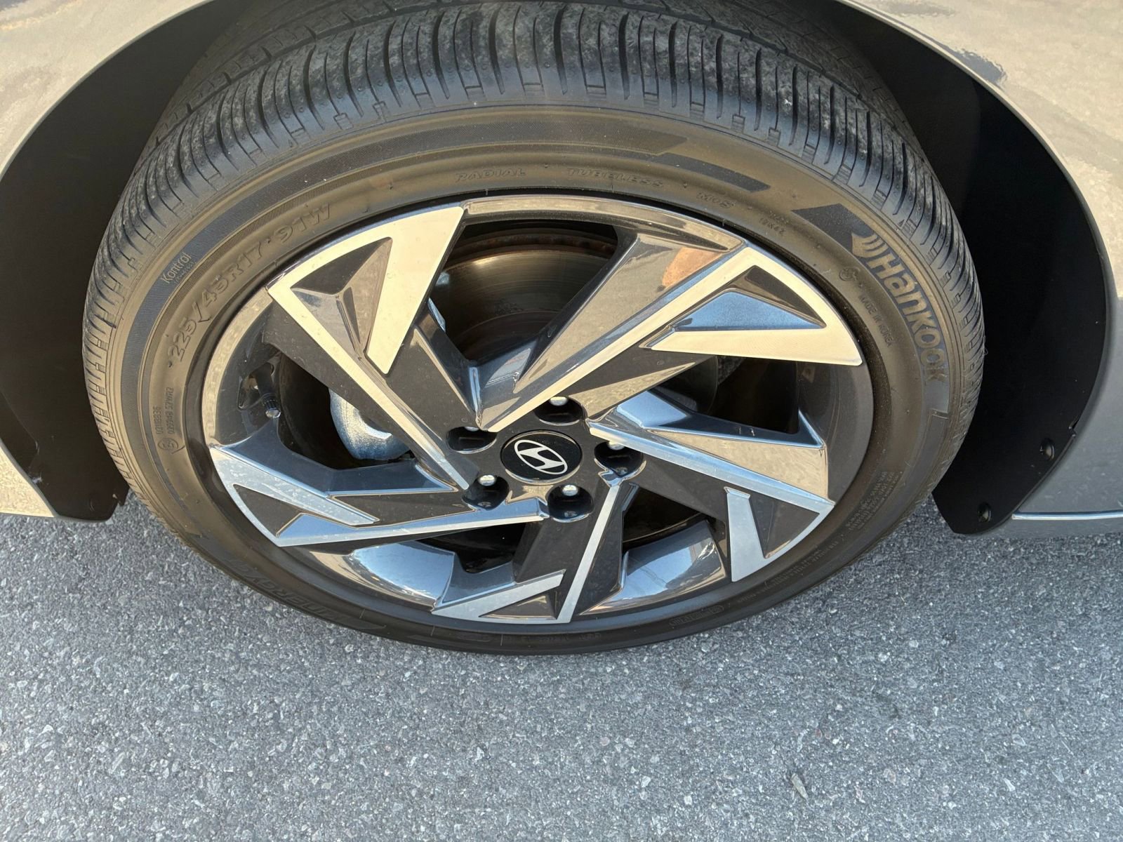 Thumbnail: 2025 Hyundai Elantra - 31