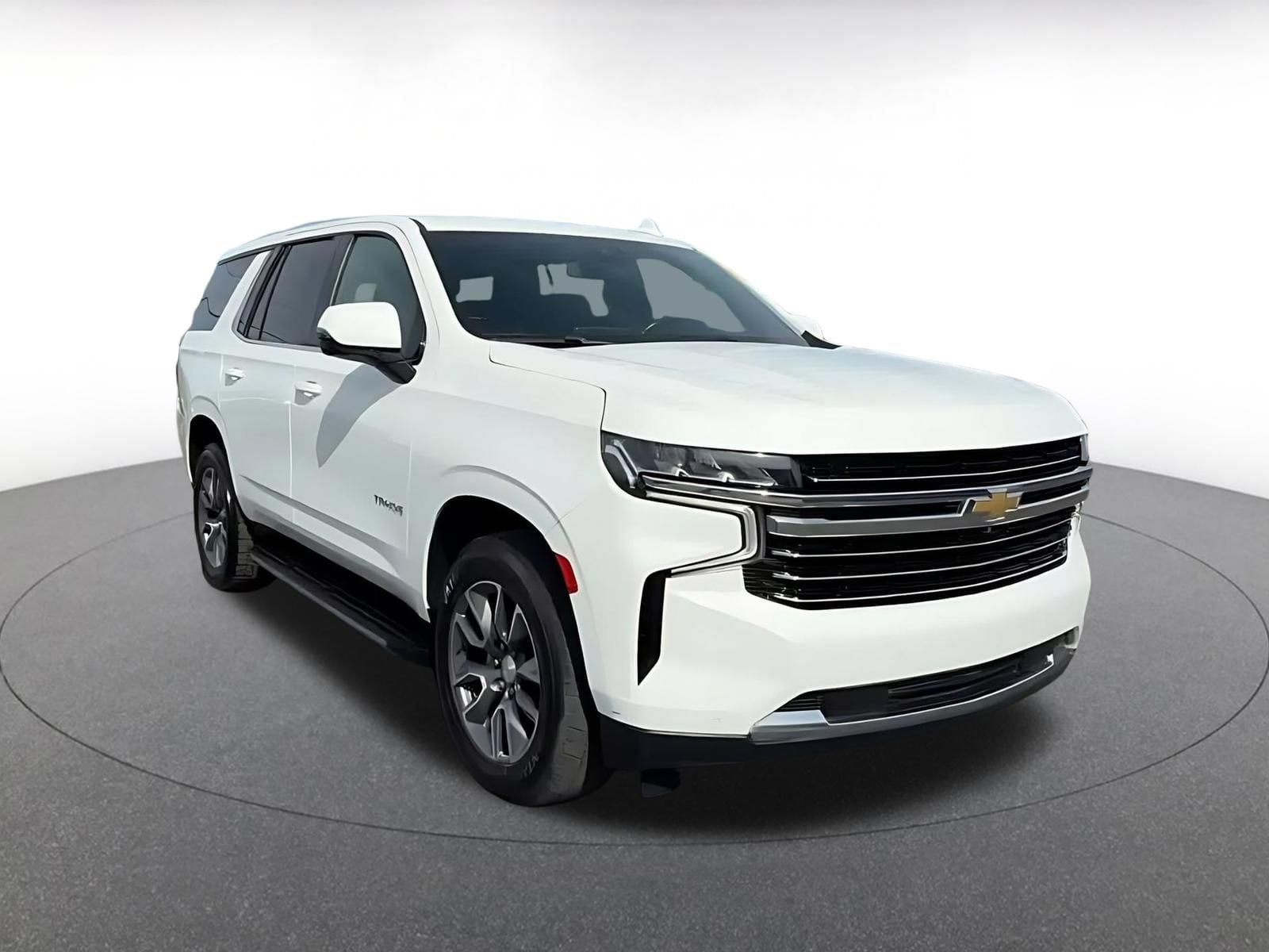 Thumbnail: 2023 Chevrolet Tahoe - 3