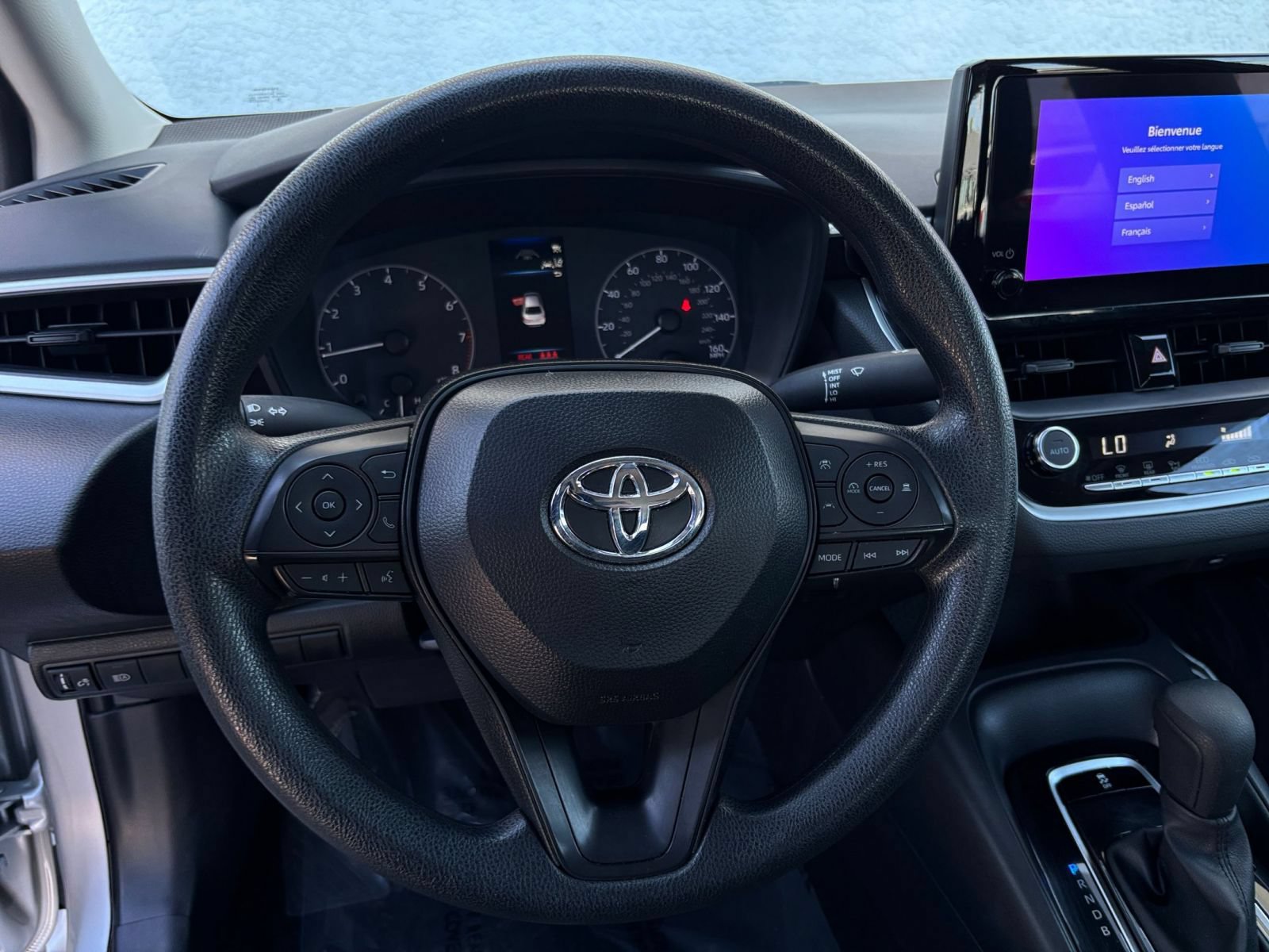 Thumbnail: 2025 Toyota Corolla - 25