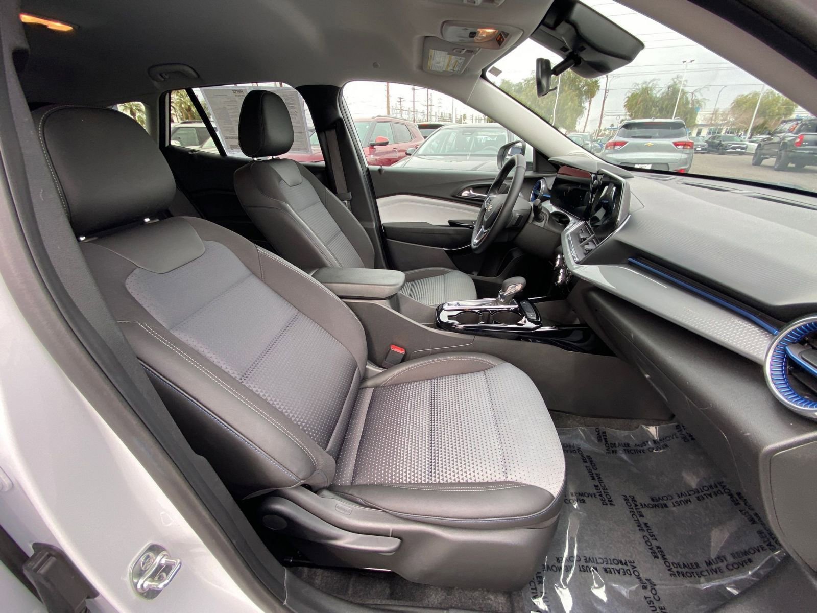 Thumbnail: 2025 Chevrolet Trax - 25