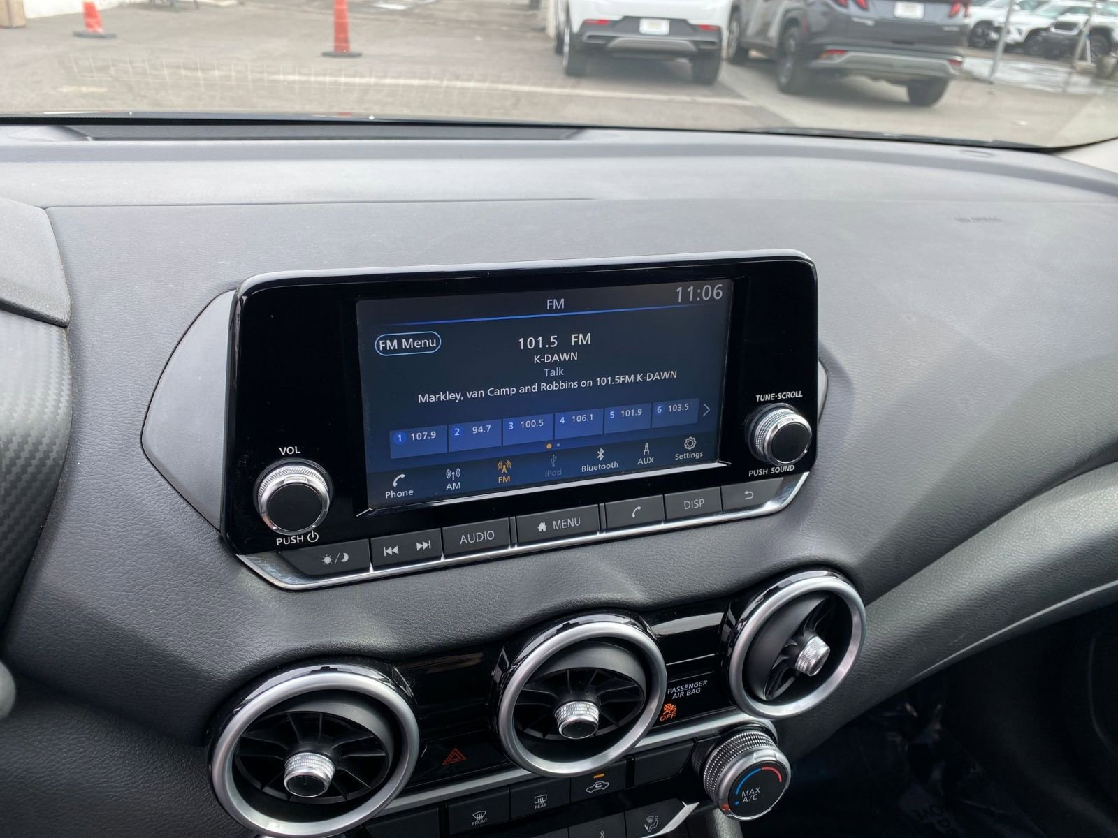 Thumbnail: 2025 Nissan Sentra - 20