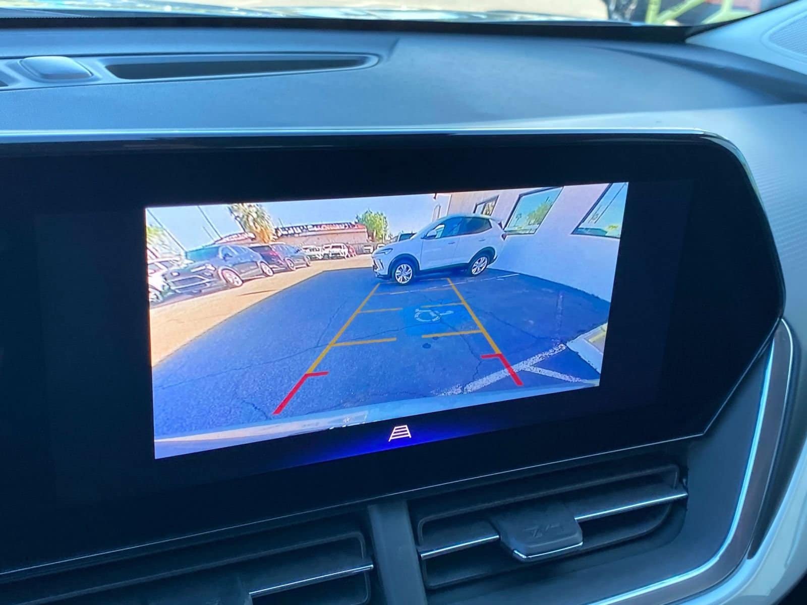 Thumbnail: 2025 Chevrolet Trax - 22