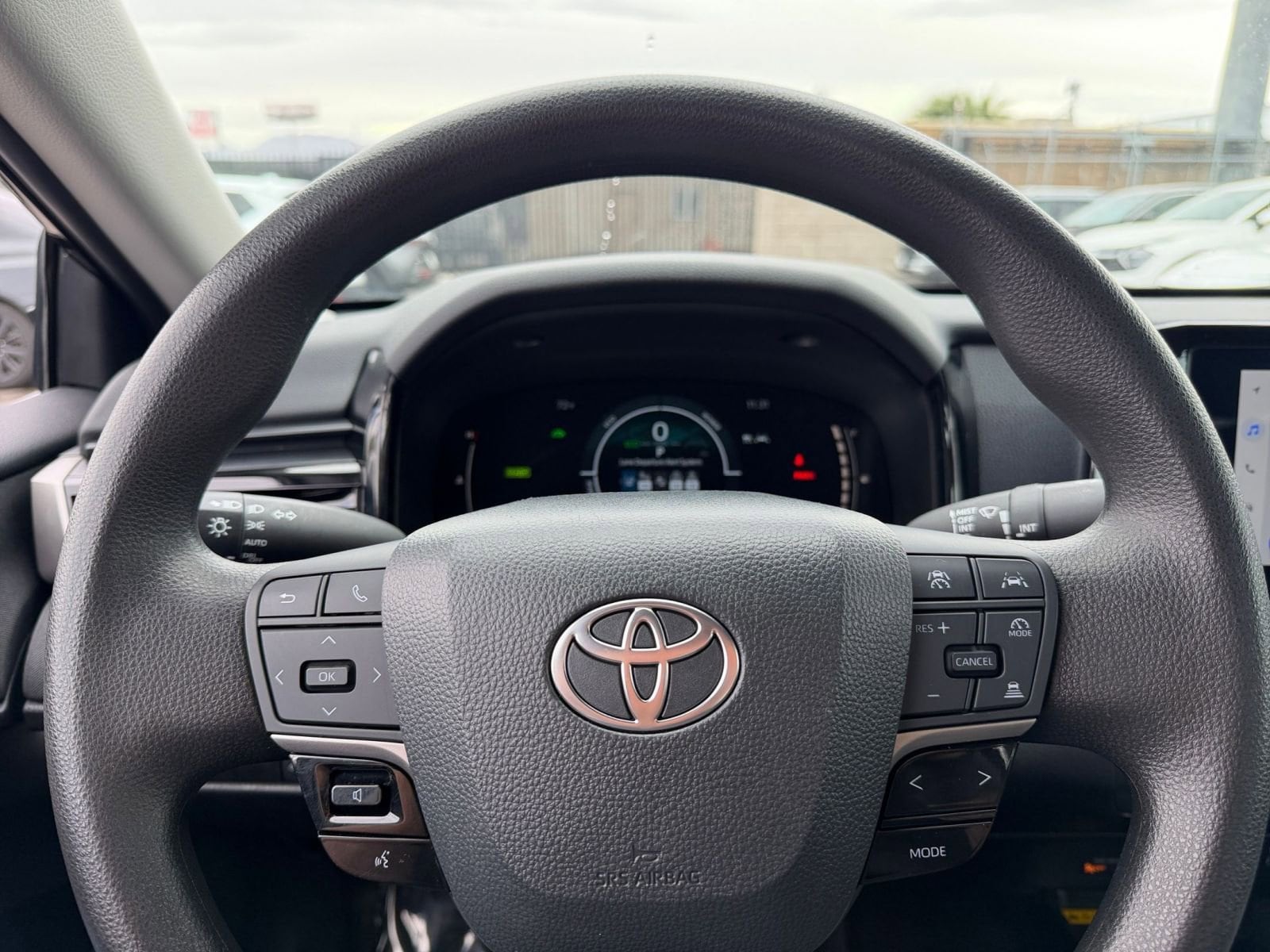 Thumbnail: 2025 Toyota Camry - 25