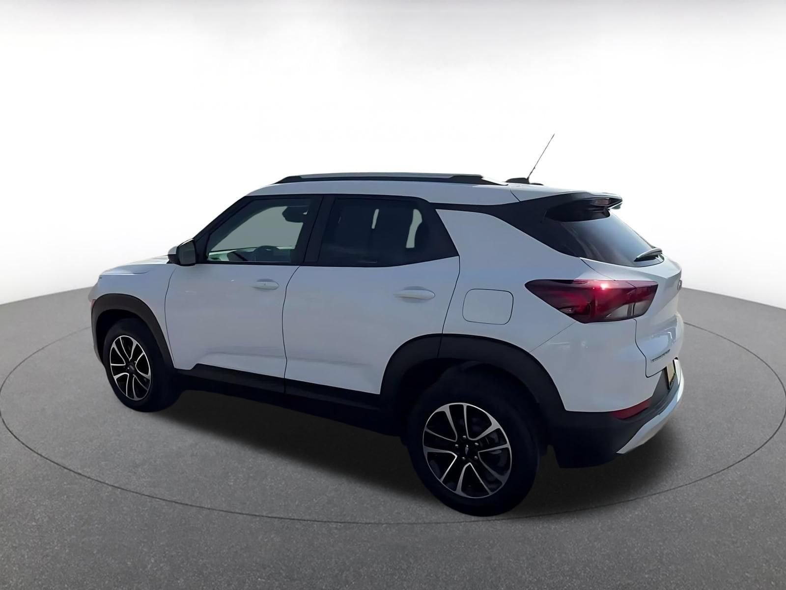 Thumbnail: 2025 Chevrolet TrailBlazer - 10