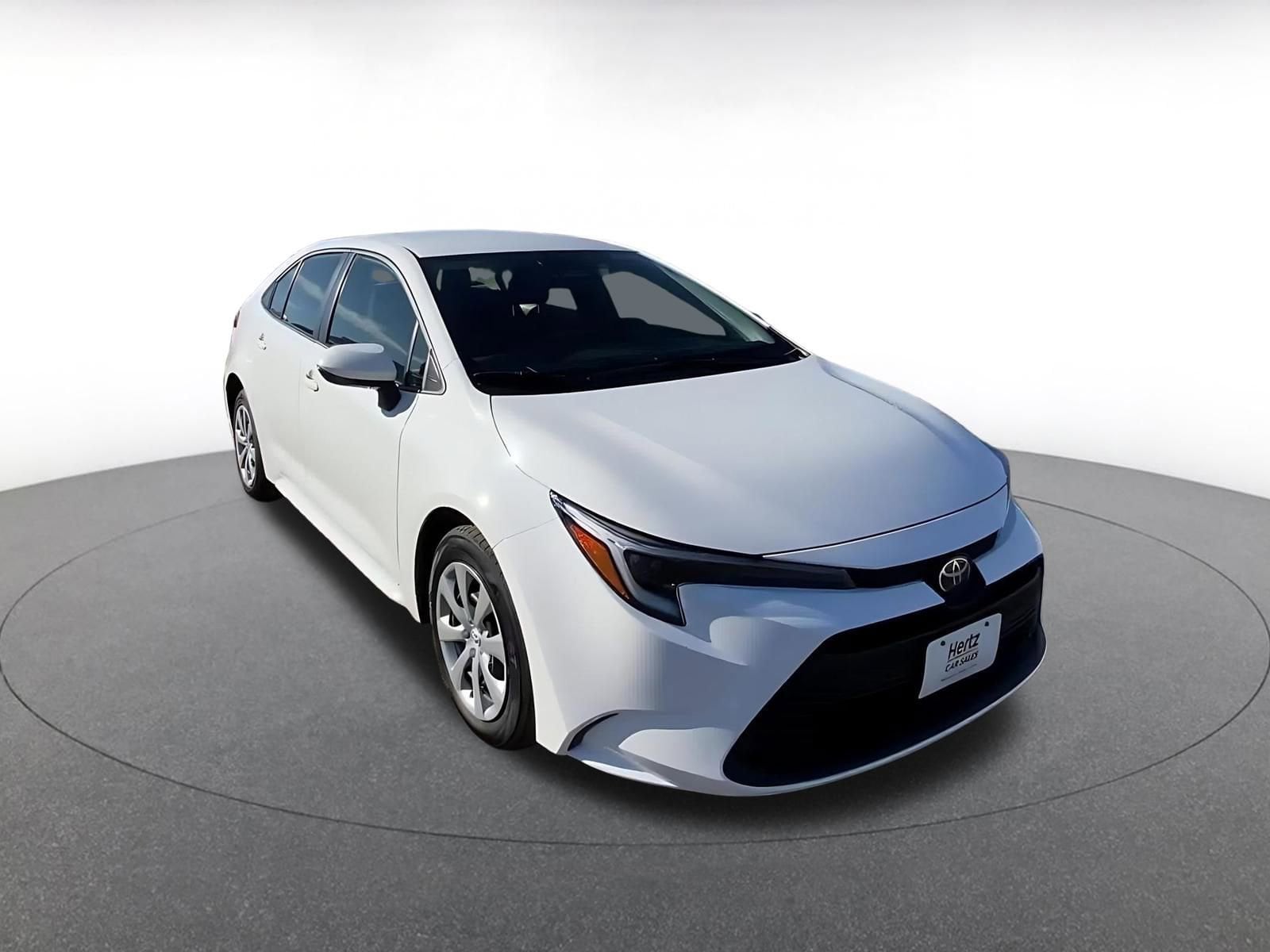 Thumbnail: 2025 Toyota Corolla - 3