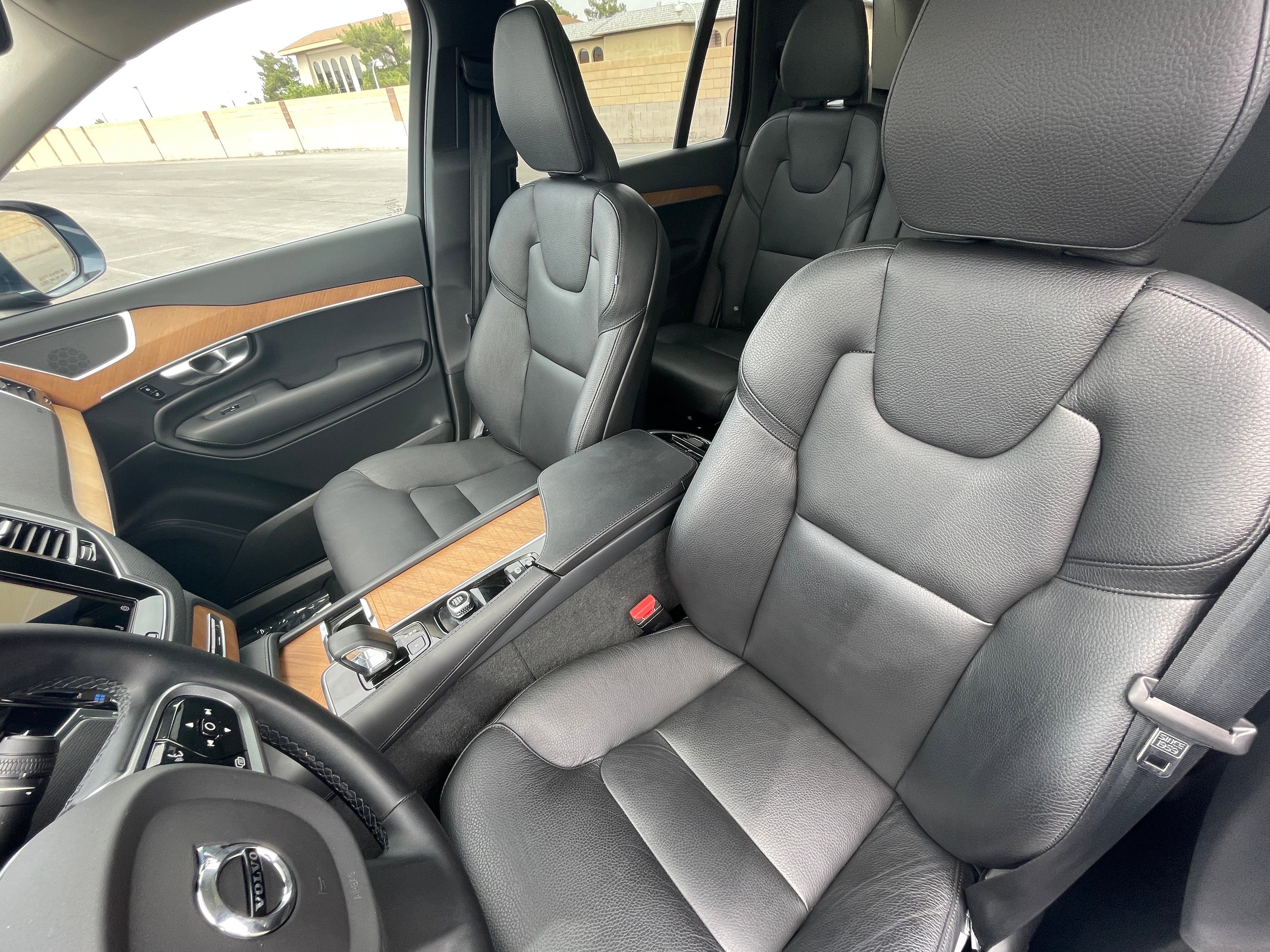 2023 Volvo XC90 B5 Plus 30