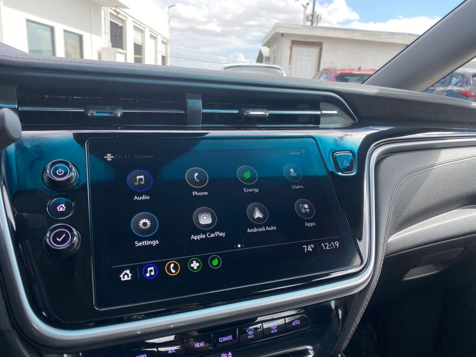 Thumbnail: 2023 Chevrolet Bolt EV - 21