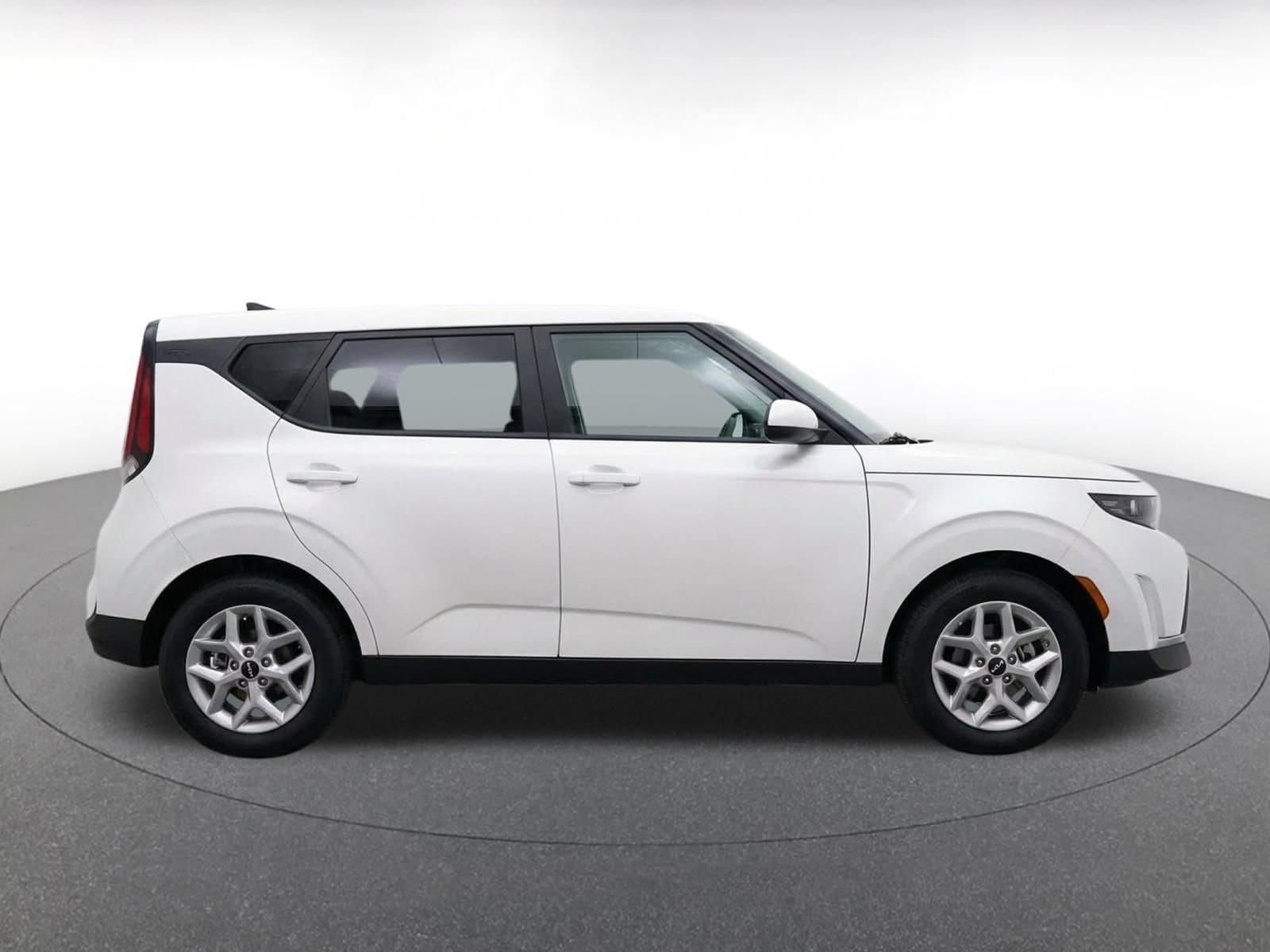 Thumbnail: 2025 Kia Soul - 13