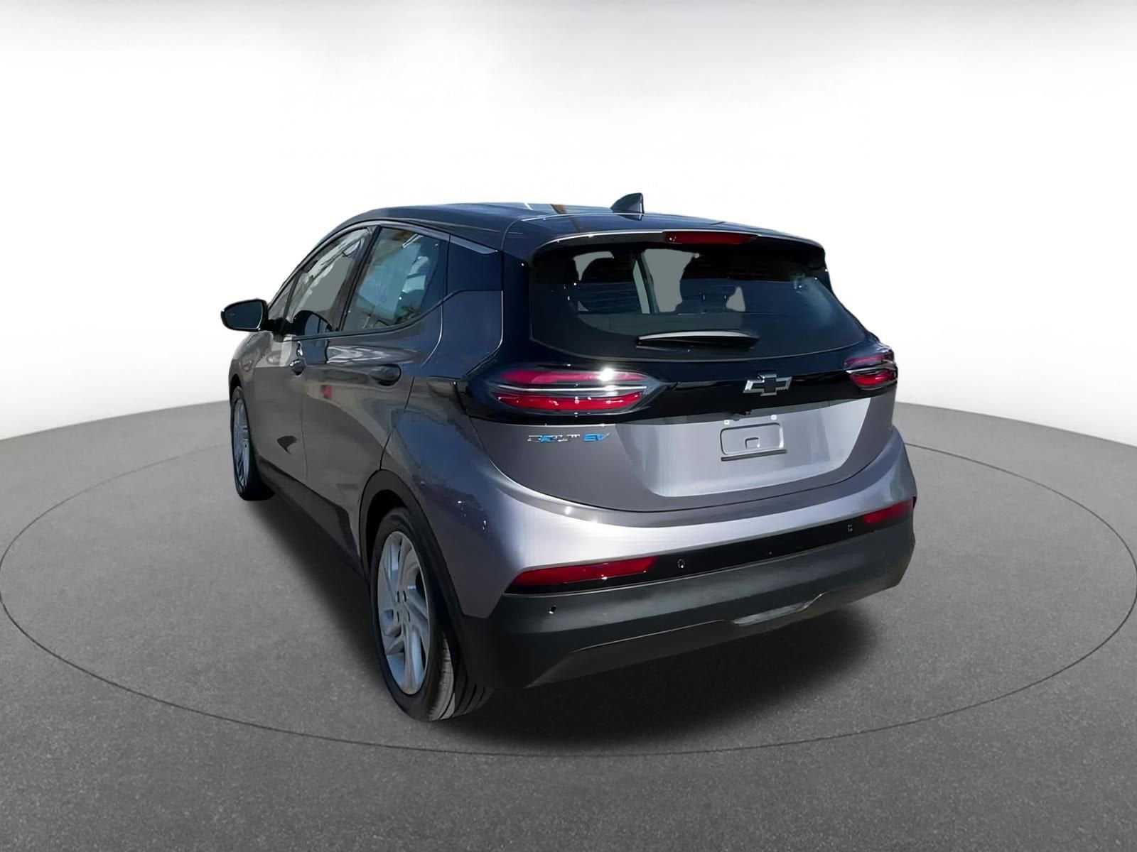 Thumbnail: 2023 Chevrolet Bolt EV - 11