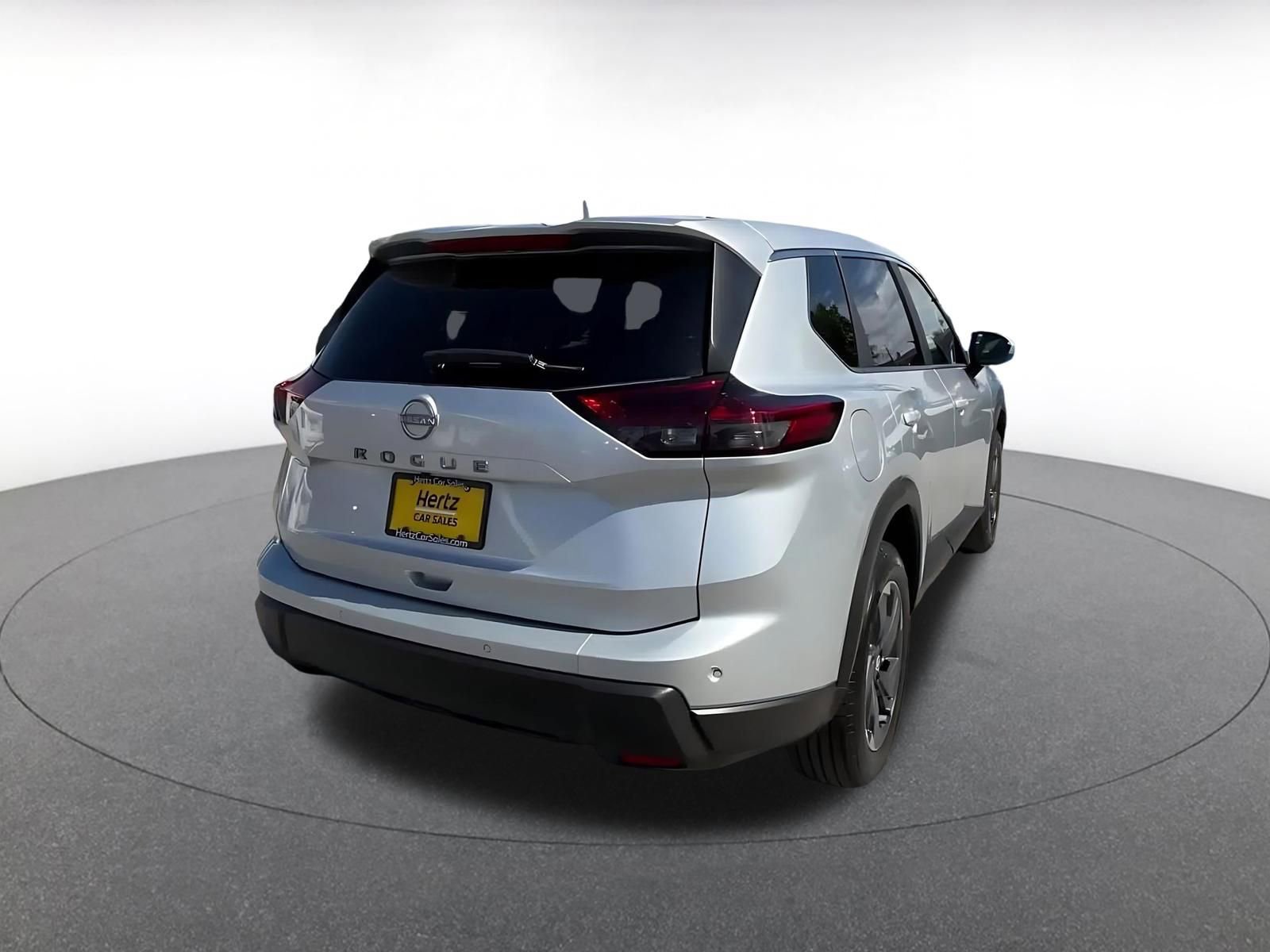 Thumbnail: 2025 Nissan Rogue - 12