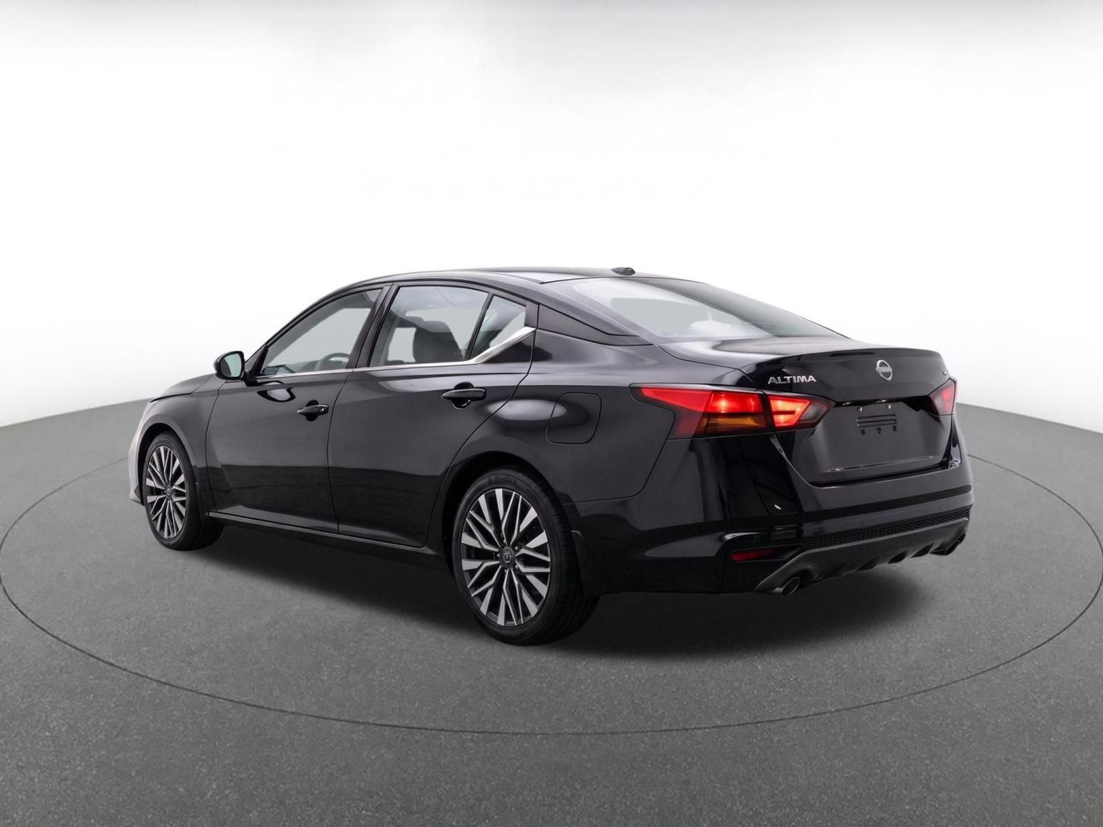 Thumbnail: 2026 Nissan Altima - 5