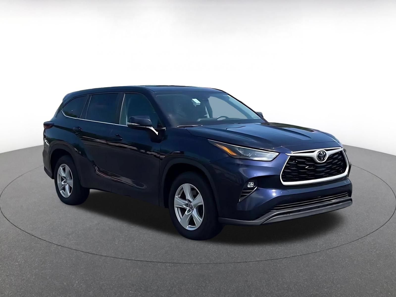 Thumbnail: 2025 Toyota Highlander - 2