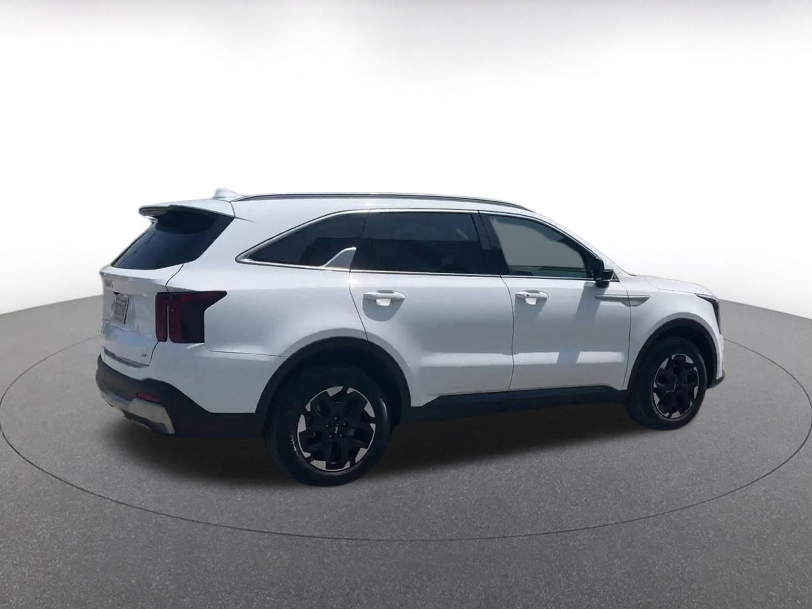 2024 Kia Sorento S 15