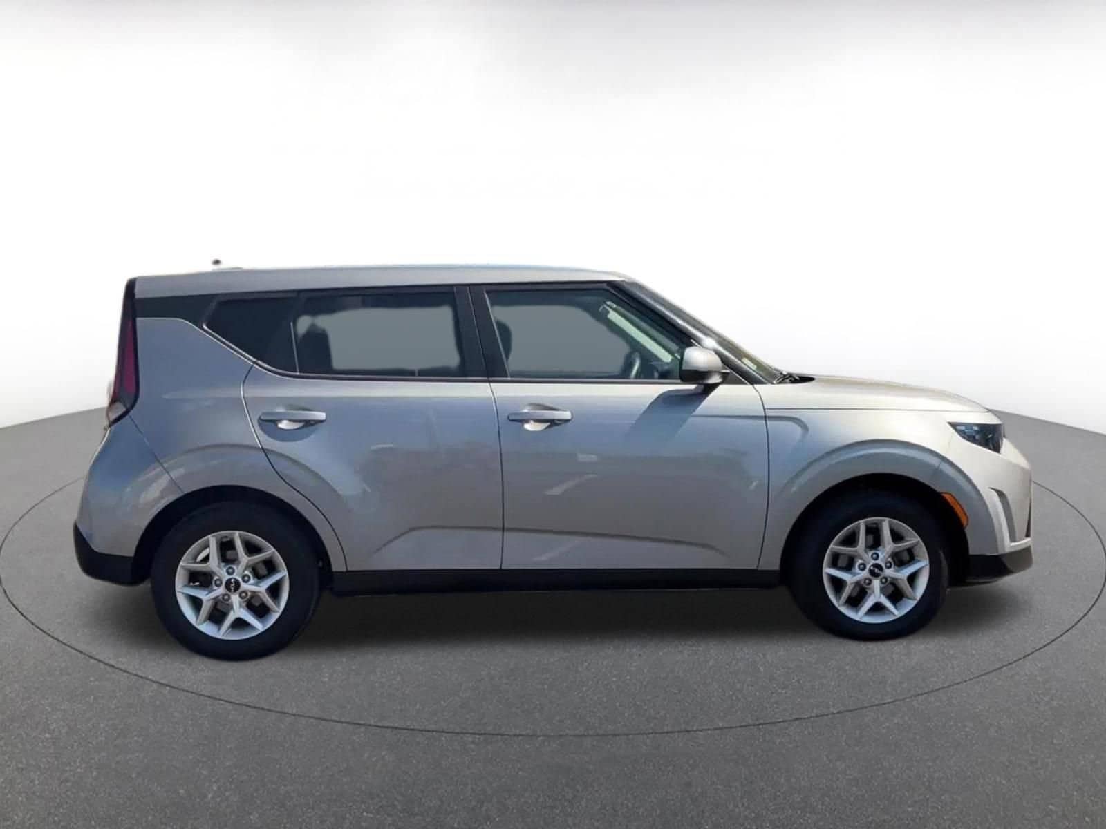 Thumbnail: 2025 Kia Soul - 16