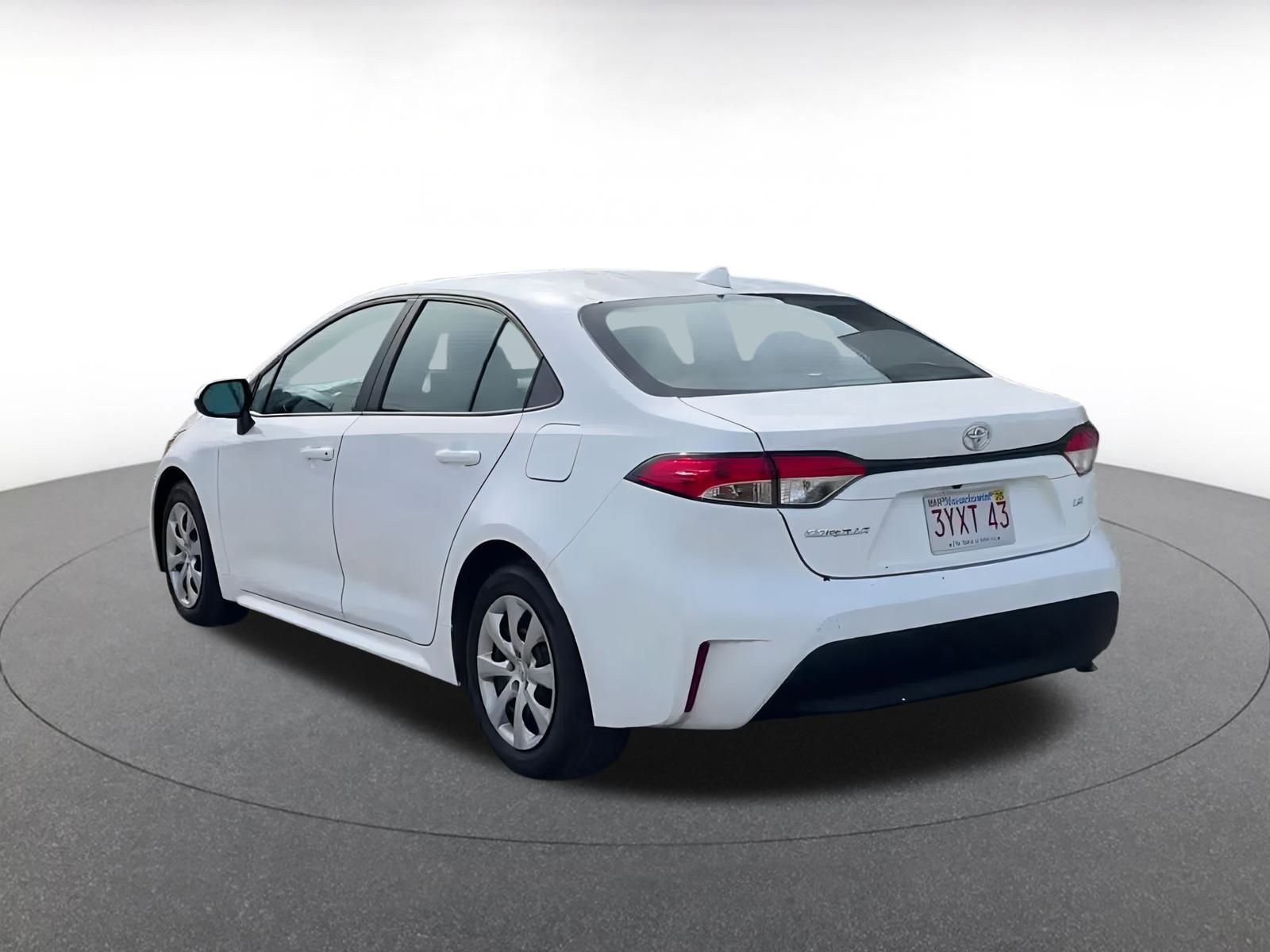 Thumbnail: 2024 Toyota Corolla - 11