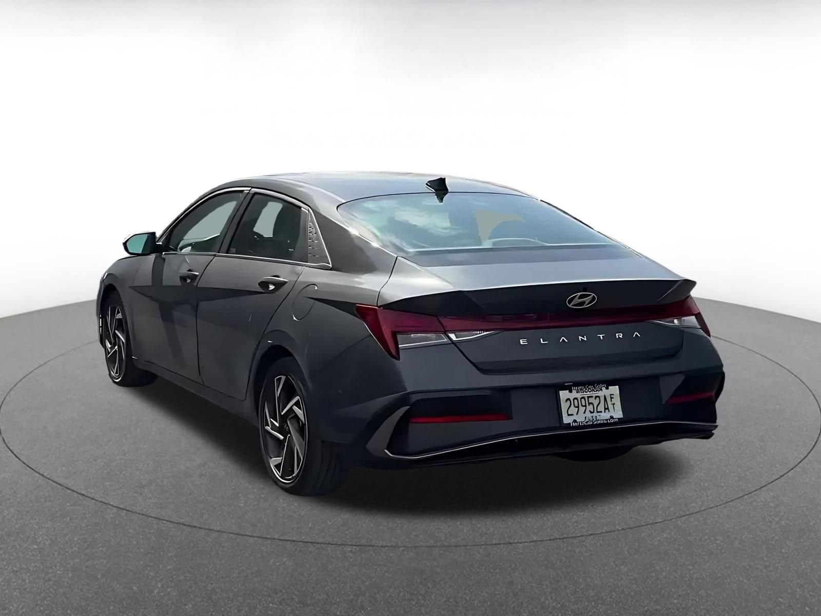 Thumbnail: 2025 Hyundai Elantra - 11