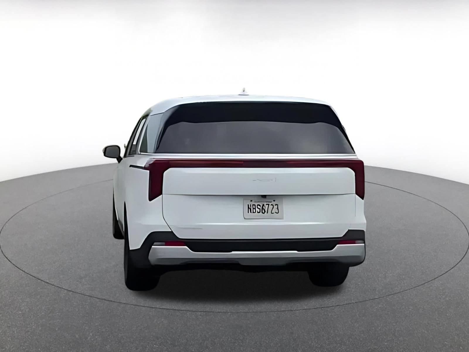 Thumbnail: 2026 Kia Carnival - 12