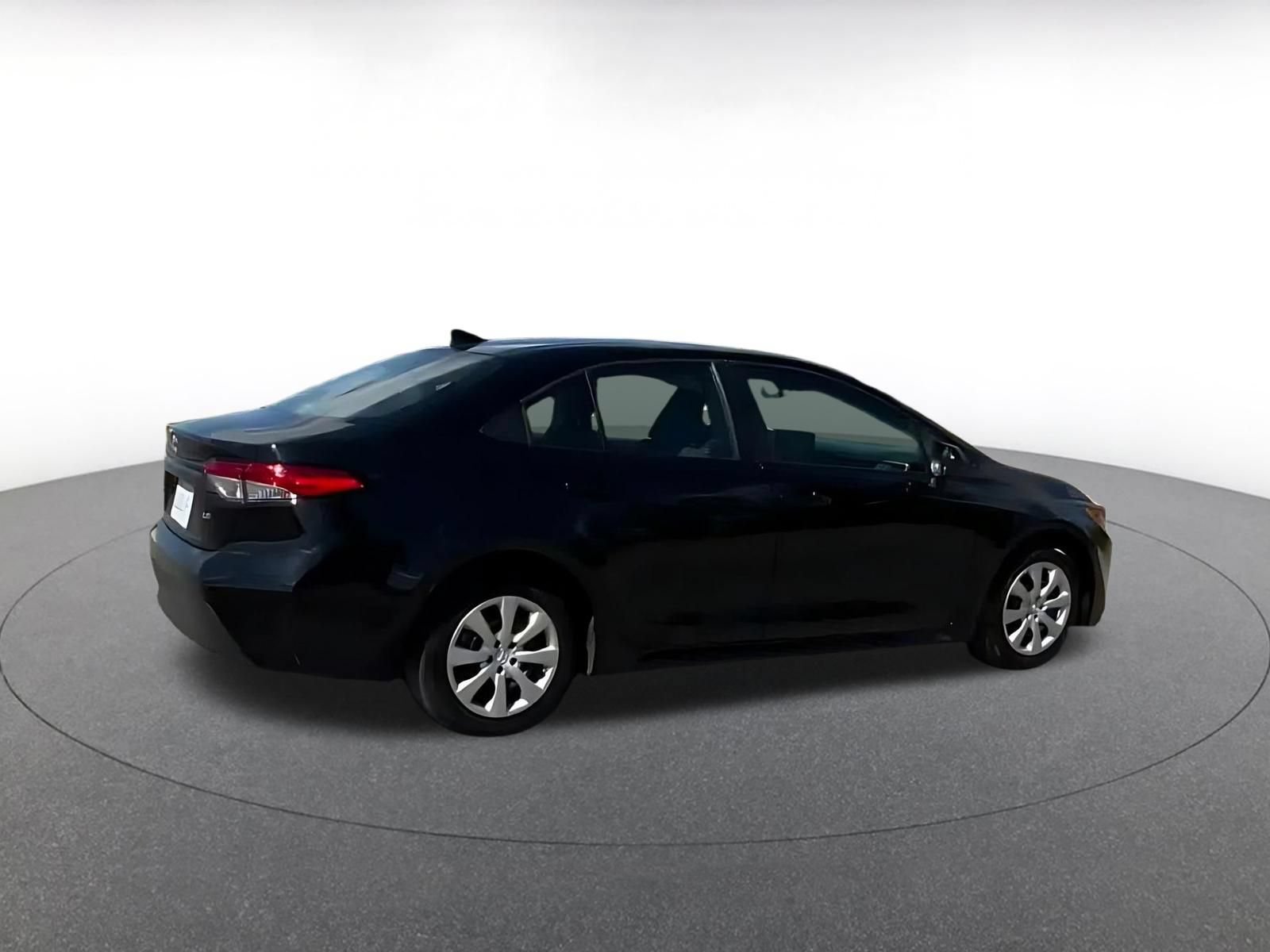 Thumbnail: 2025 Toyota Corolla - 10