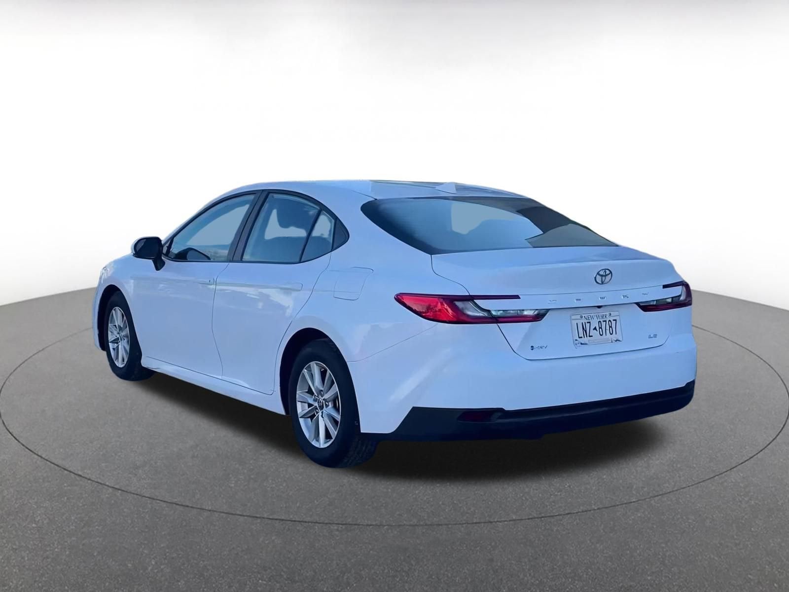 Thumbnail: 2025 Toyota Camry - 11