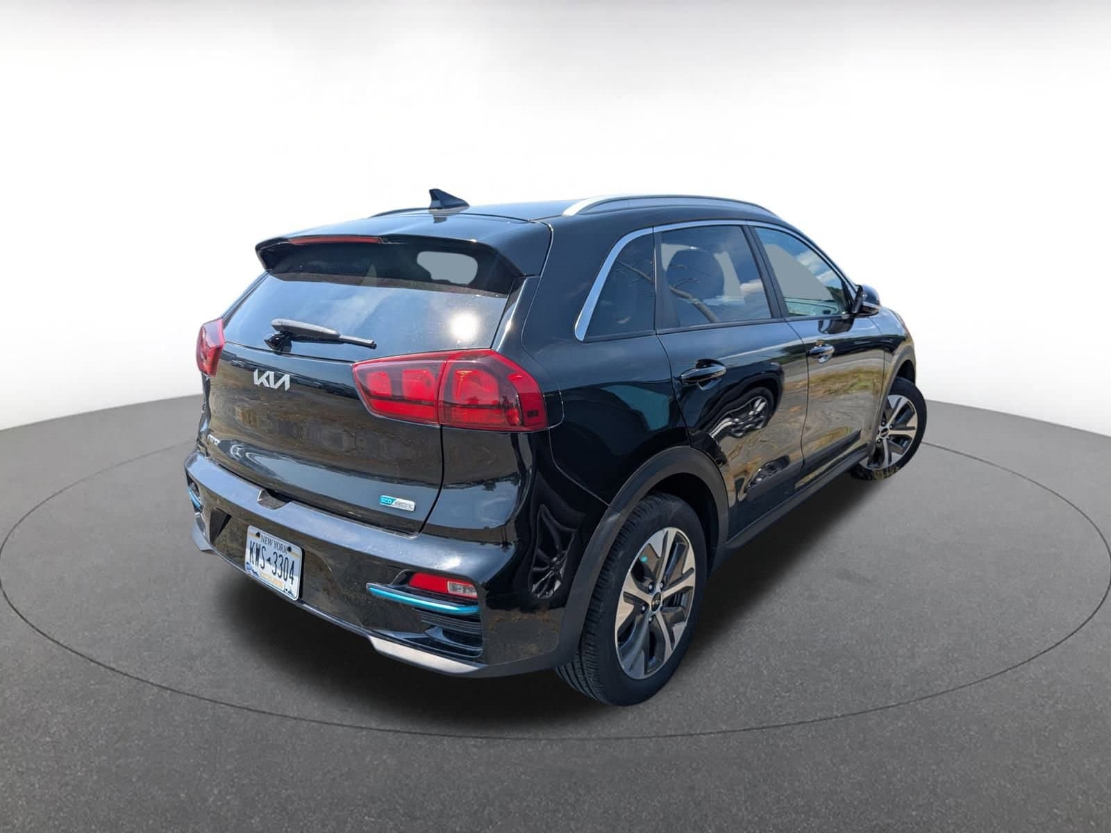 Thumbnail: 2022 Kia Niro - 5
