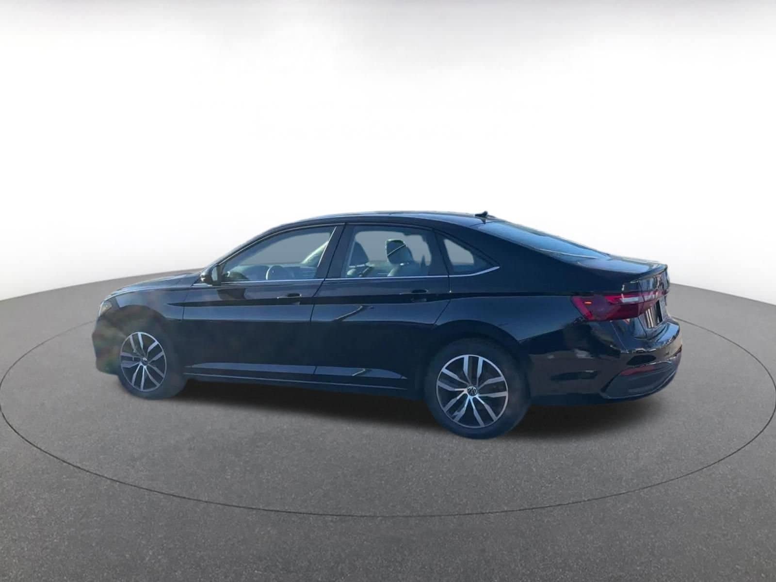 Thumbnail: 2025 Volkswagen Jetta - 10