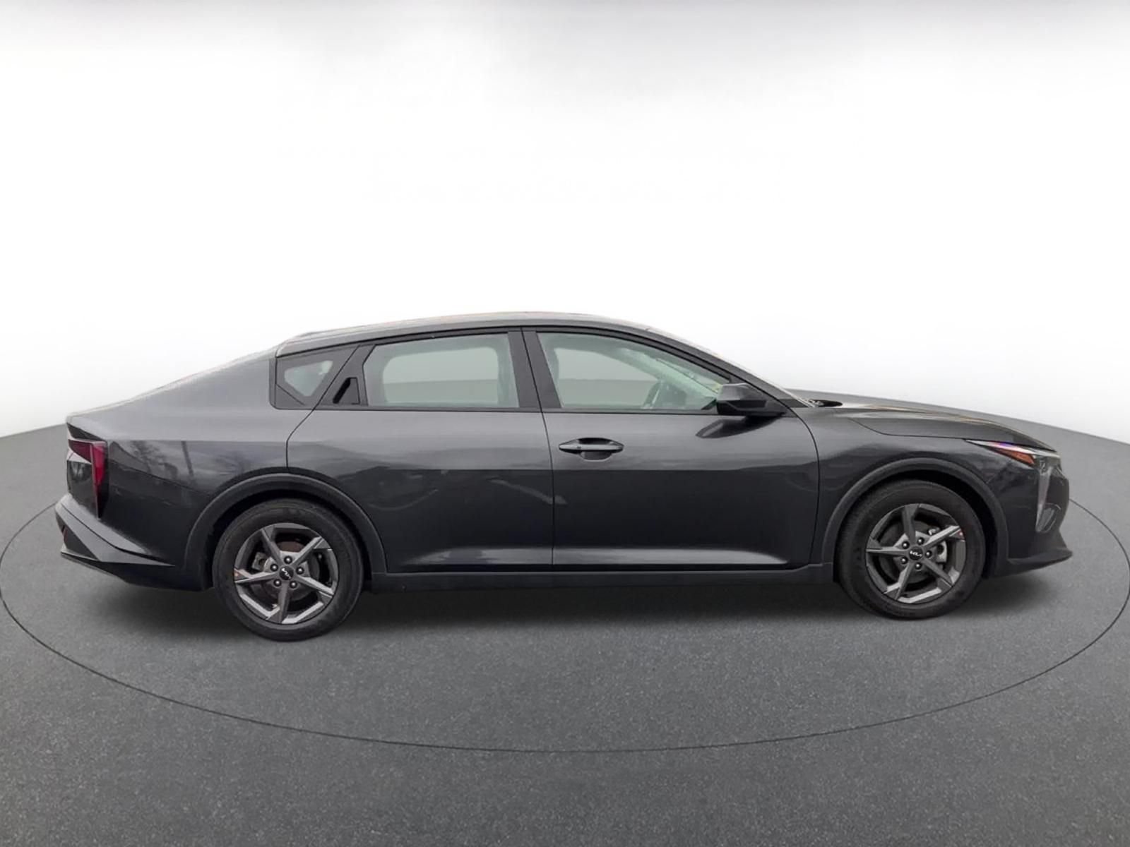 Thumbnail: 2025 Kia K4 - 13