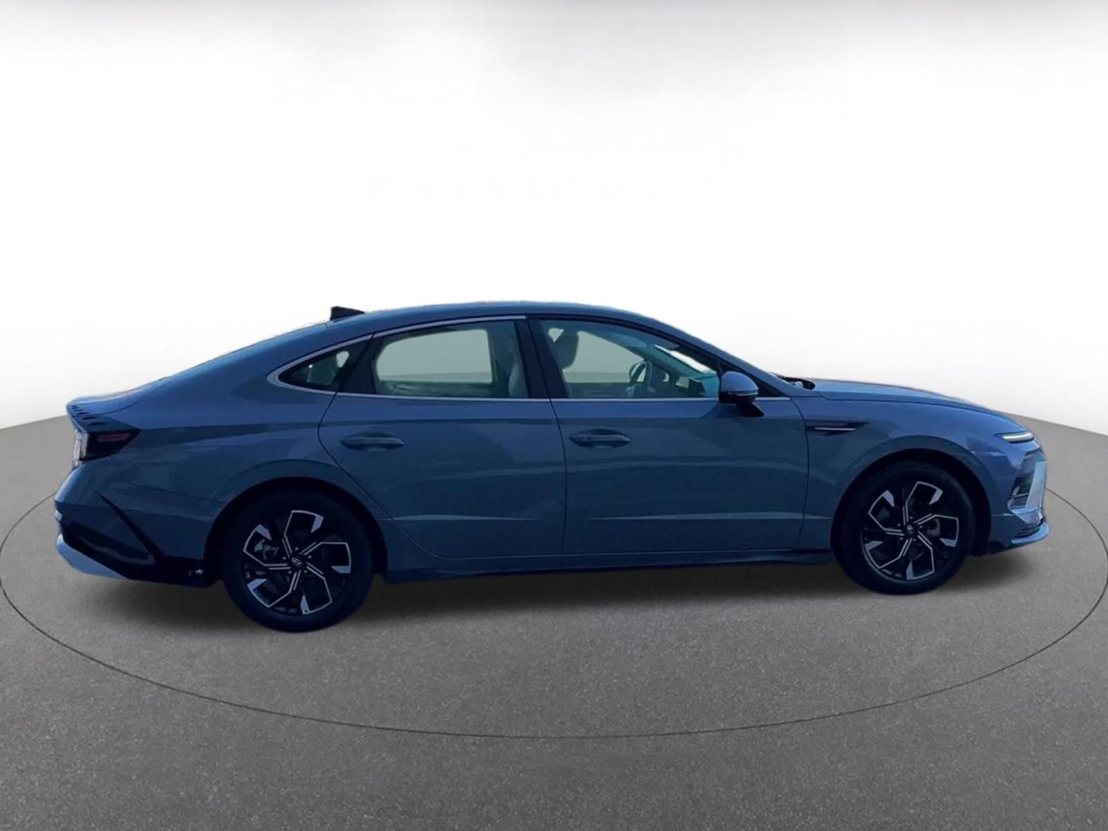 Thumbnail: 2025 Hyundai Sonata - 16