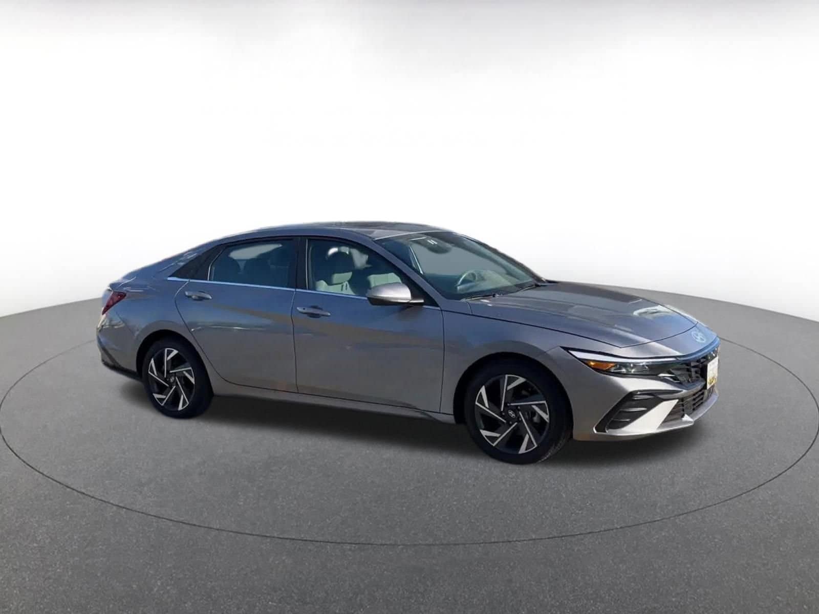 Thumbnail: 2025 Hyundai Elantra - 2