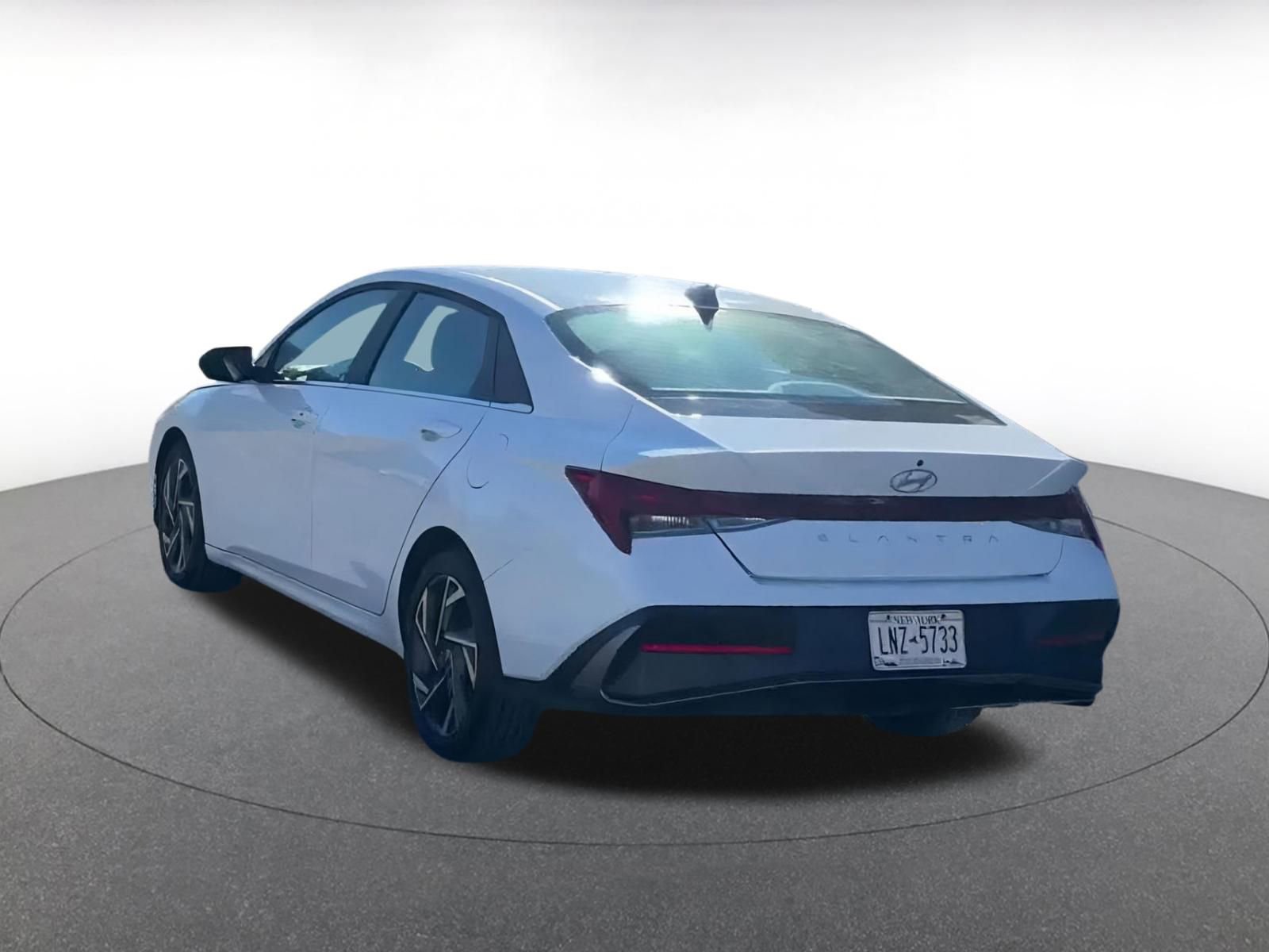 Thumbnail: 2025 Hyundai Elantra - 11