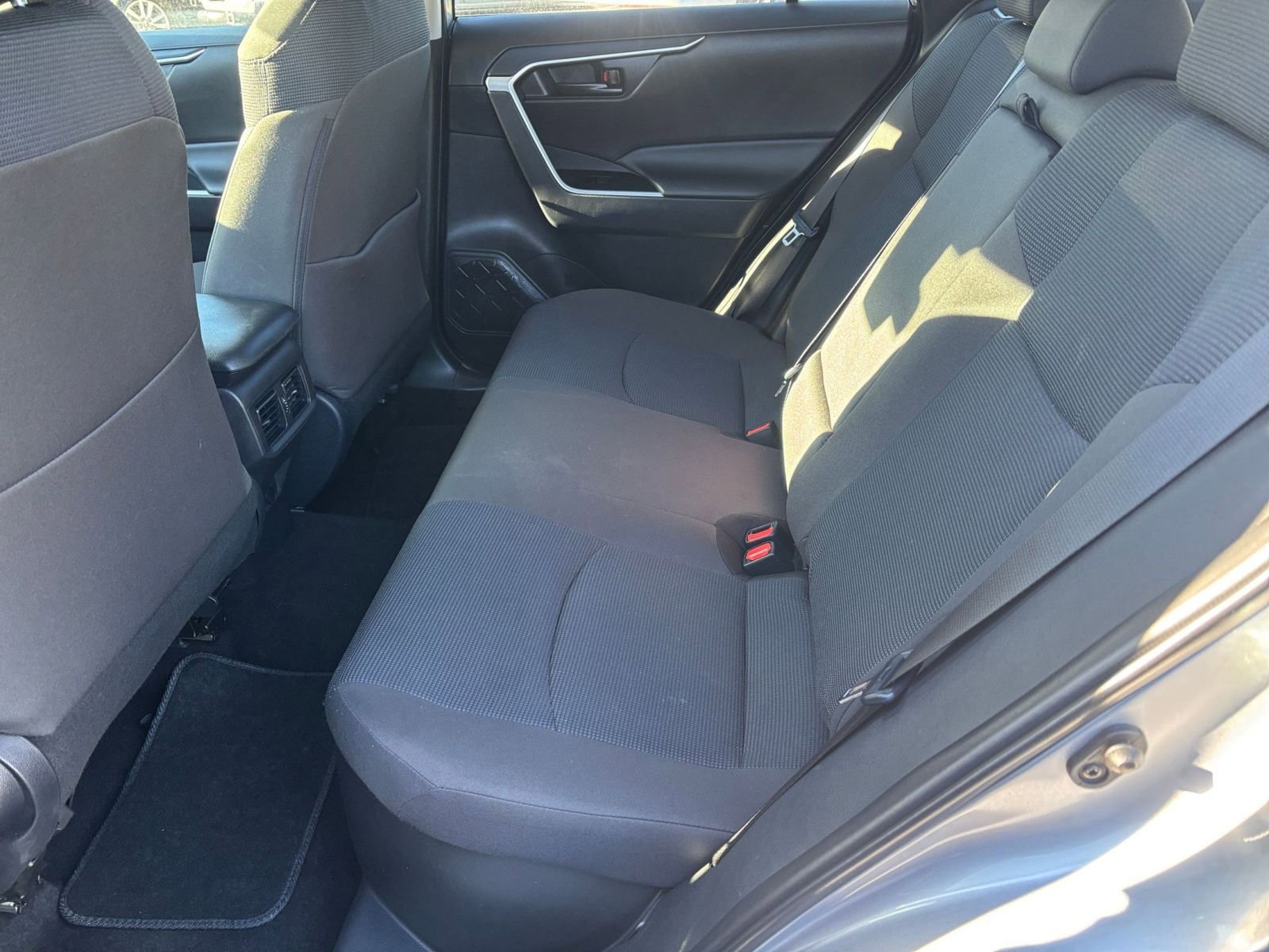 Thumbnail: 2025 Toyota RAV4 - 22