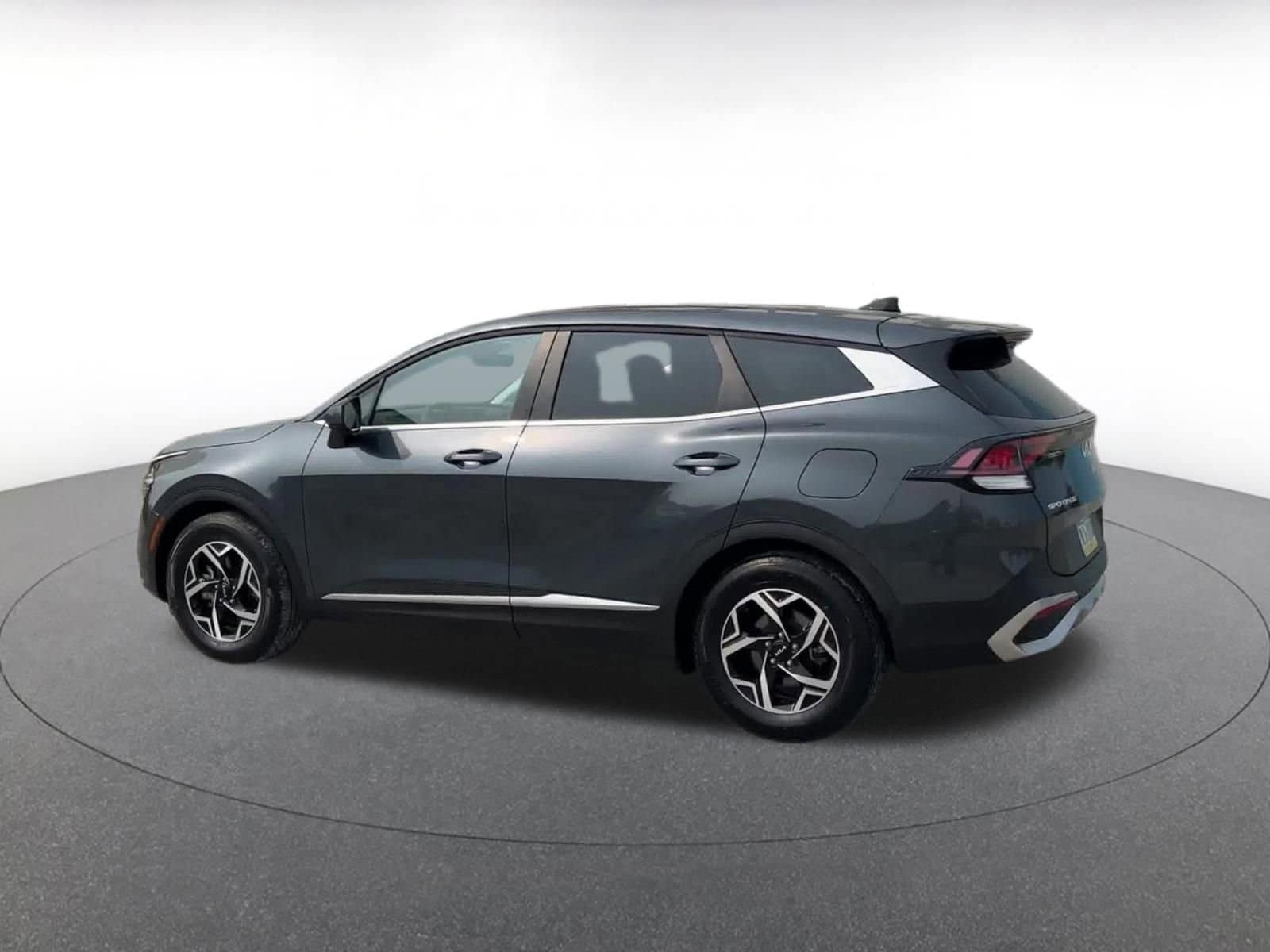 Thumbnail: 2024 Kia Sportage - 10