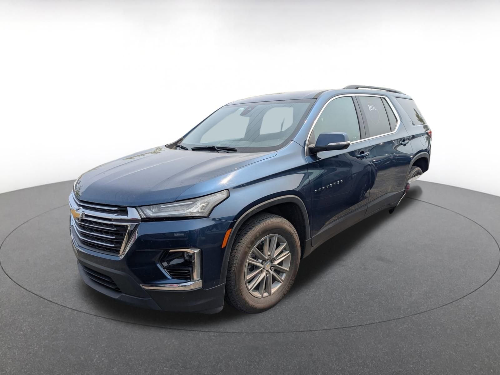 2023 Chevrolet Traverse LT 3