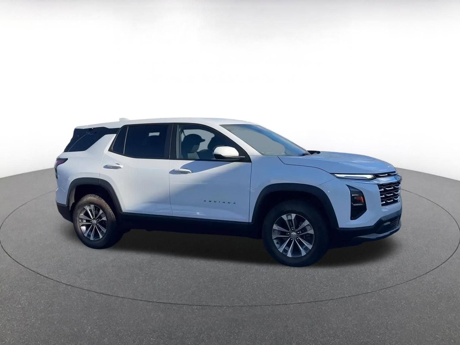 Thumbnail: 2025 Chevrolet Equinox - 2