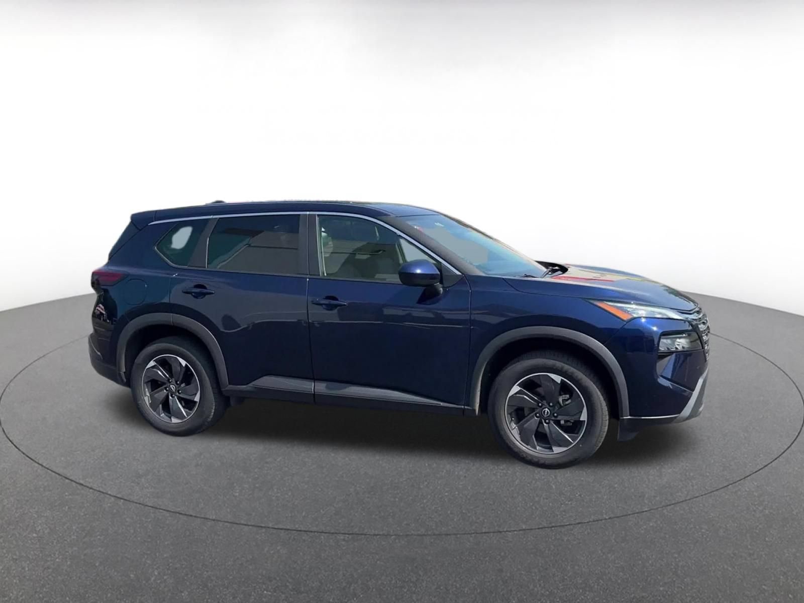 Thumbnail: 2025 Nissan Rogue - 2