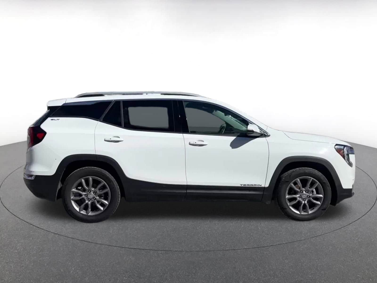 Thumbnail: 2024 GMC Terrain - 16