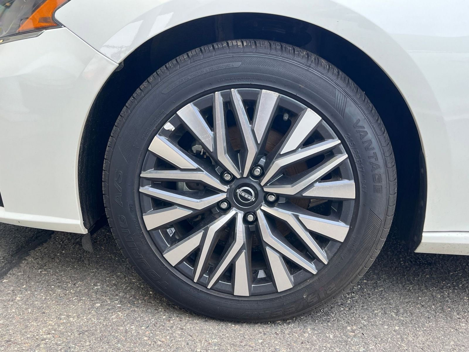 Thumbnail: 2025 Nissan Altima - 28