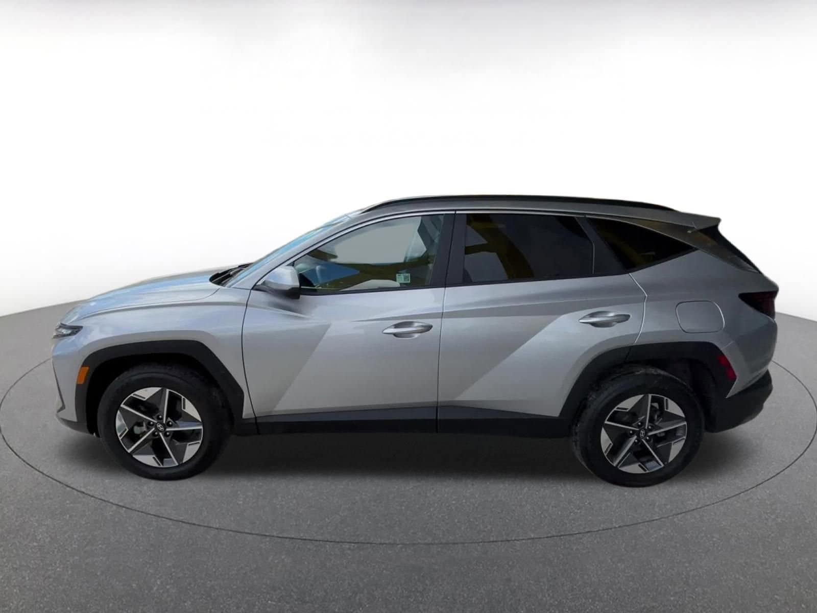 Thumbnail: 2025 Hyundai Tucson - 9