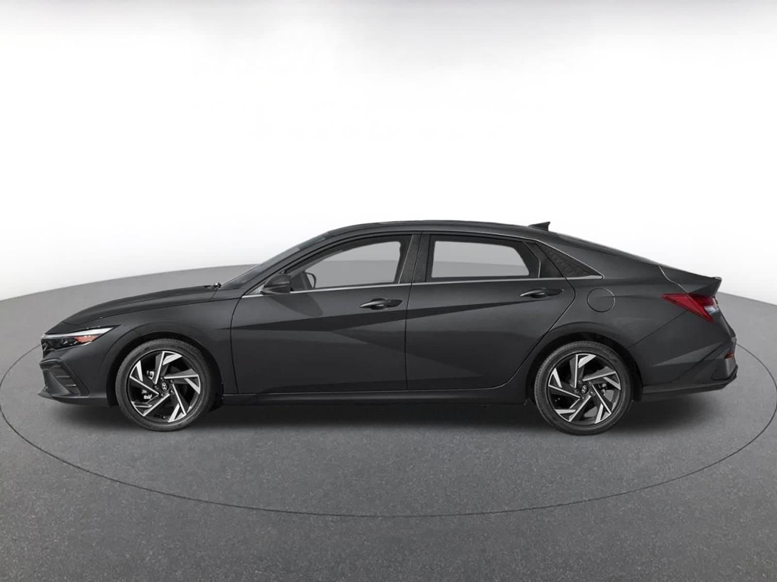 Thumbnail: 2025 Hyundai Elantra - 3