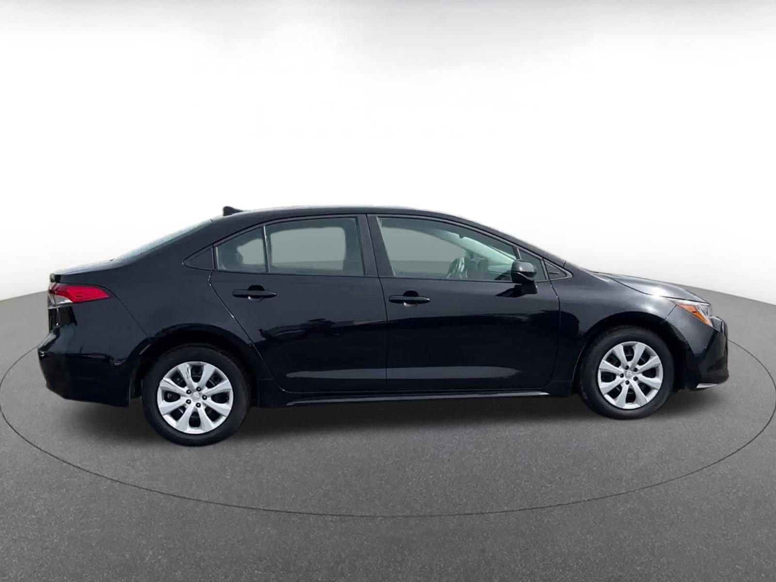 Thumbnail: 2024 Toyota Corolla - 15