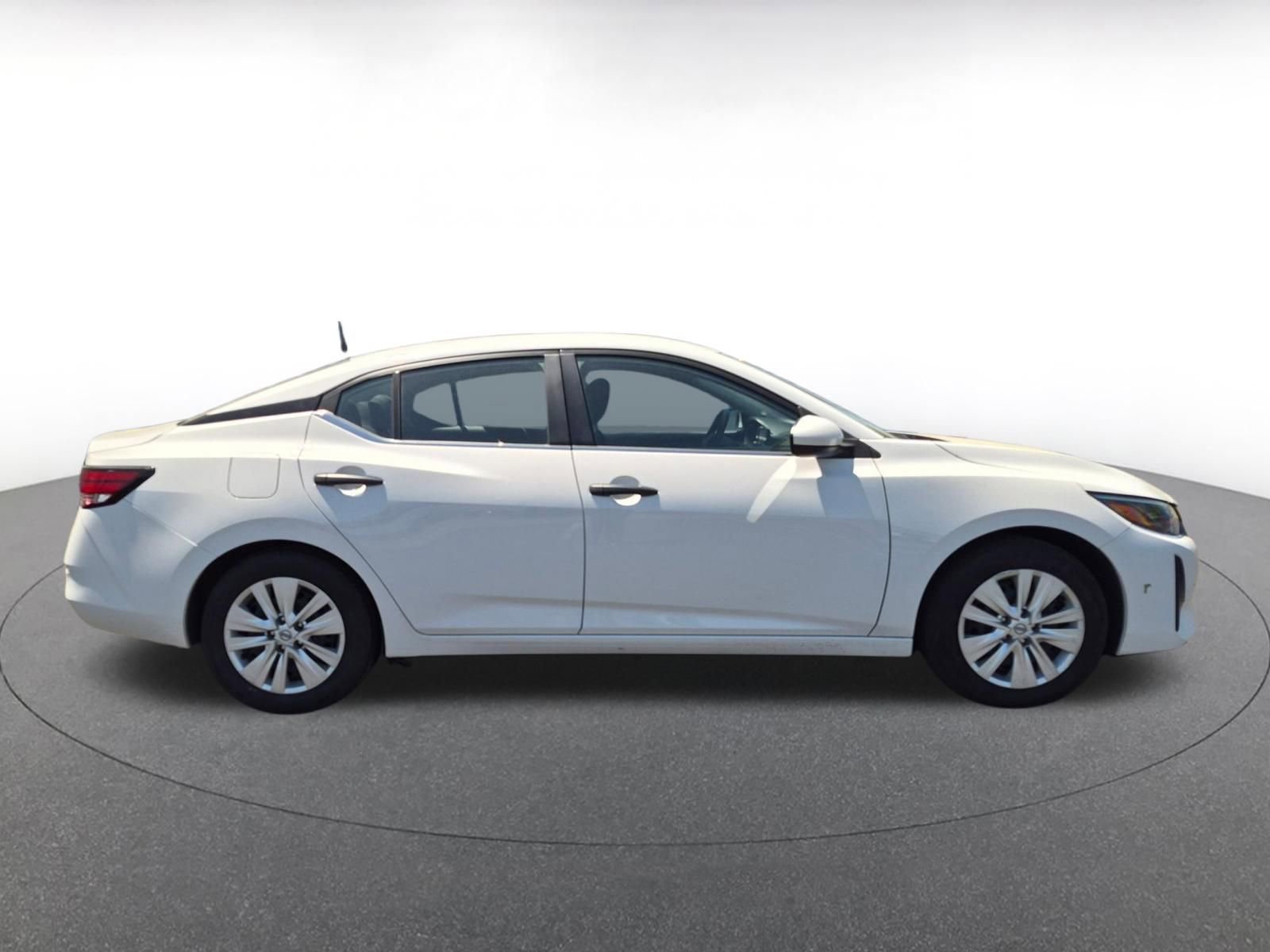 Thumbnail: 2025 Nissan Sentra - 8