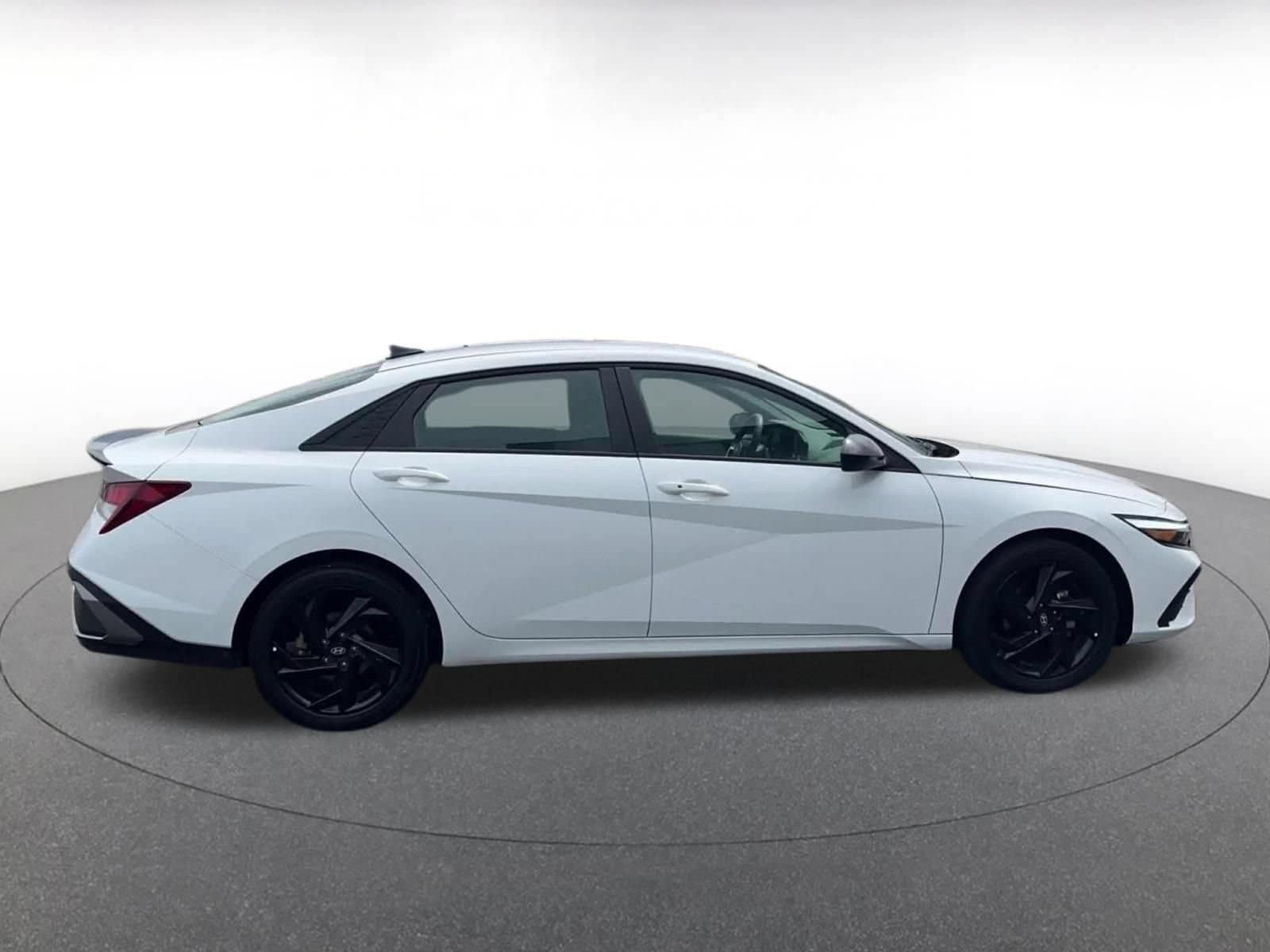 Thumbnail: 2026 Hyundai Elantra - 16
