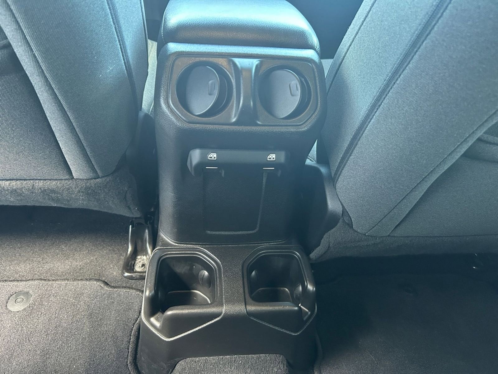 Thumbnail: 2025 Jeep Wrangler - 23