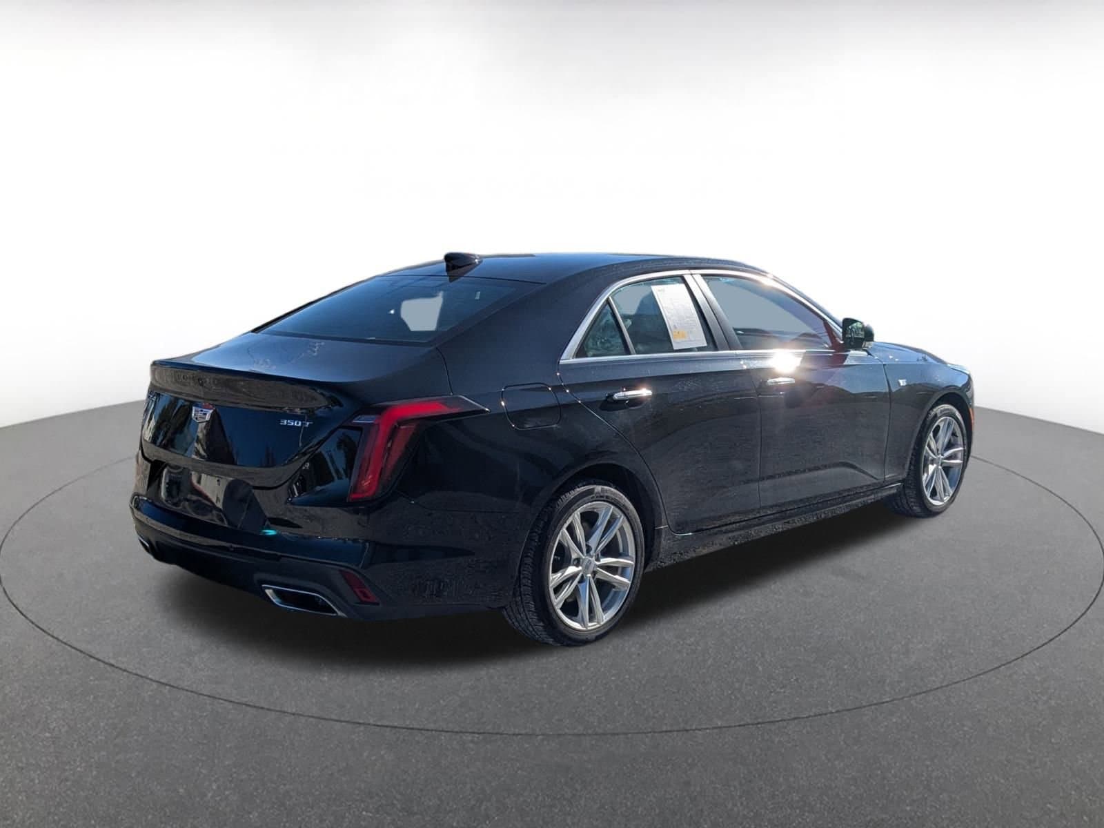 Thumbnail: 2024 Cadillac CT4 - 9